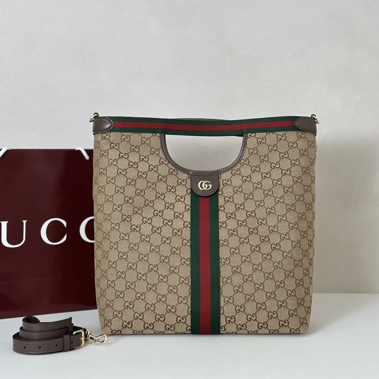 Gucci Giglio large tote bag in beige and brown GG canvas with the signature green and red web stripe