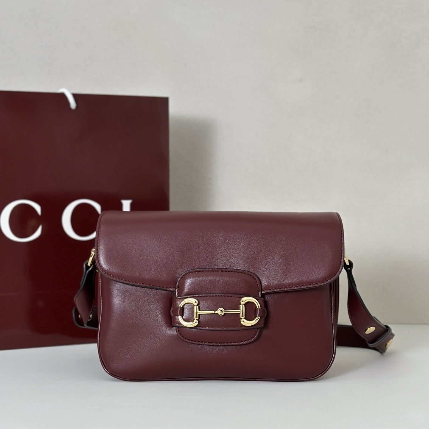 Gucci Horsebit 1955 leather shoulder bag in burgundy