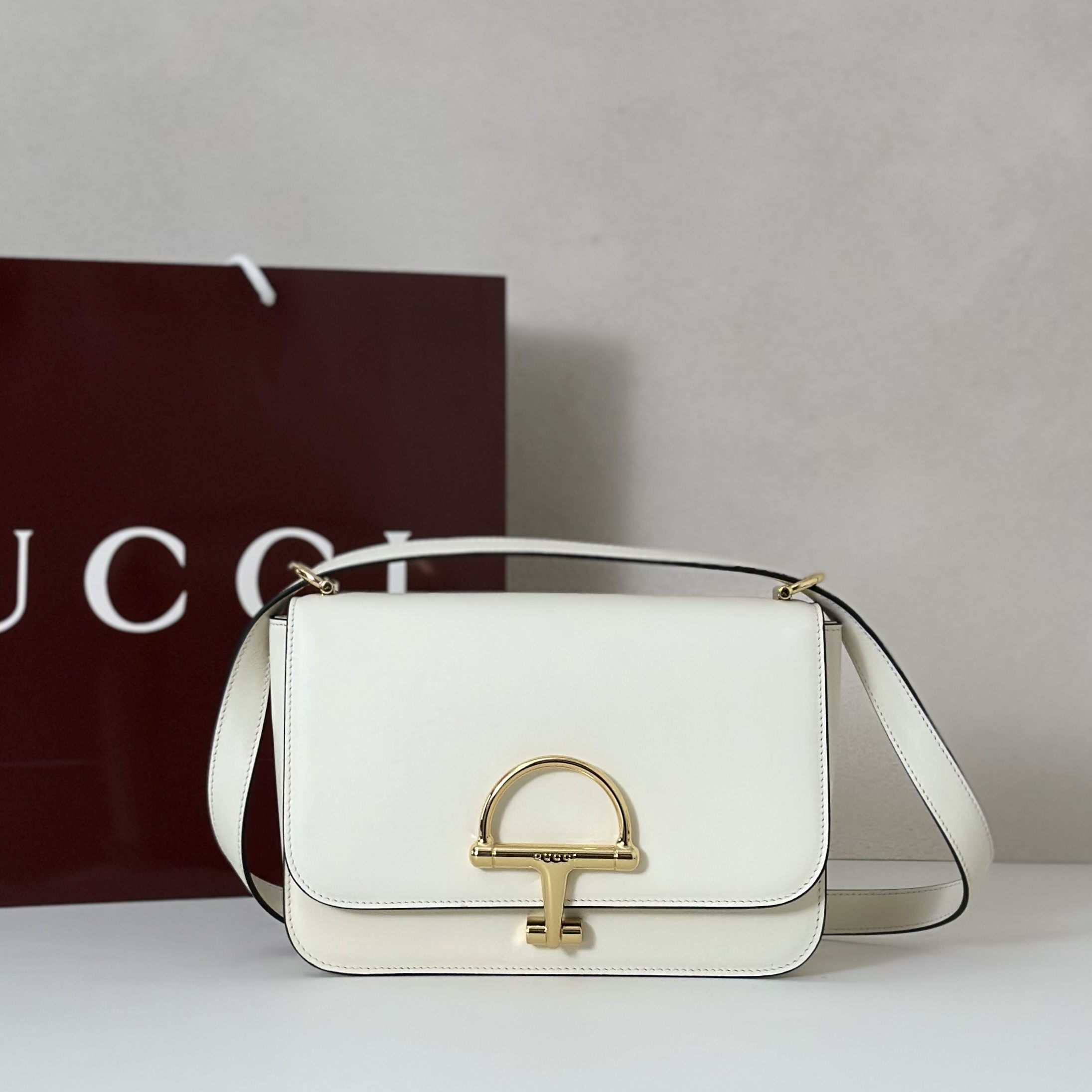 Gucci Siena small shoulder bag in ivory smooth leather