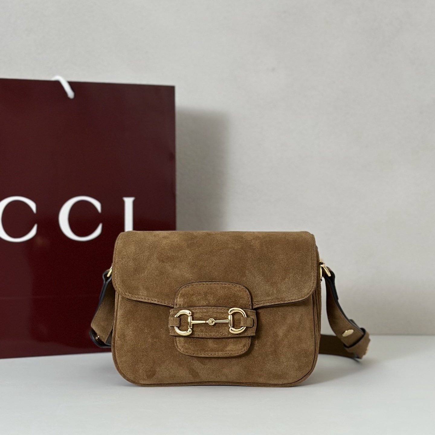 Gucci Horsebit 1955 Aura medium shoulder bag in brown suede