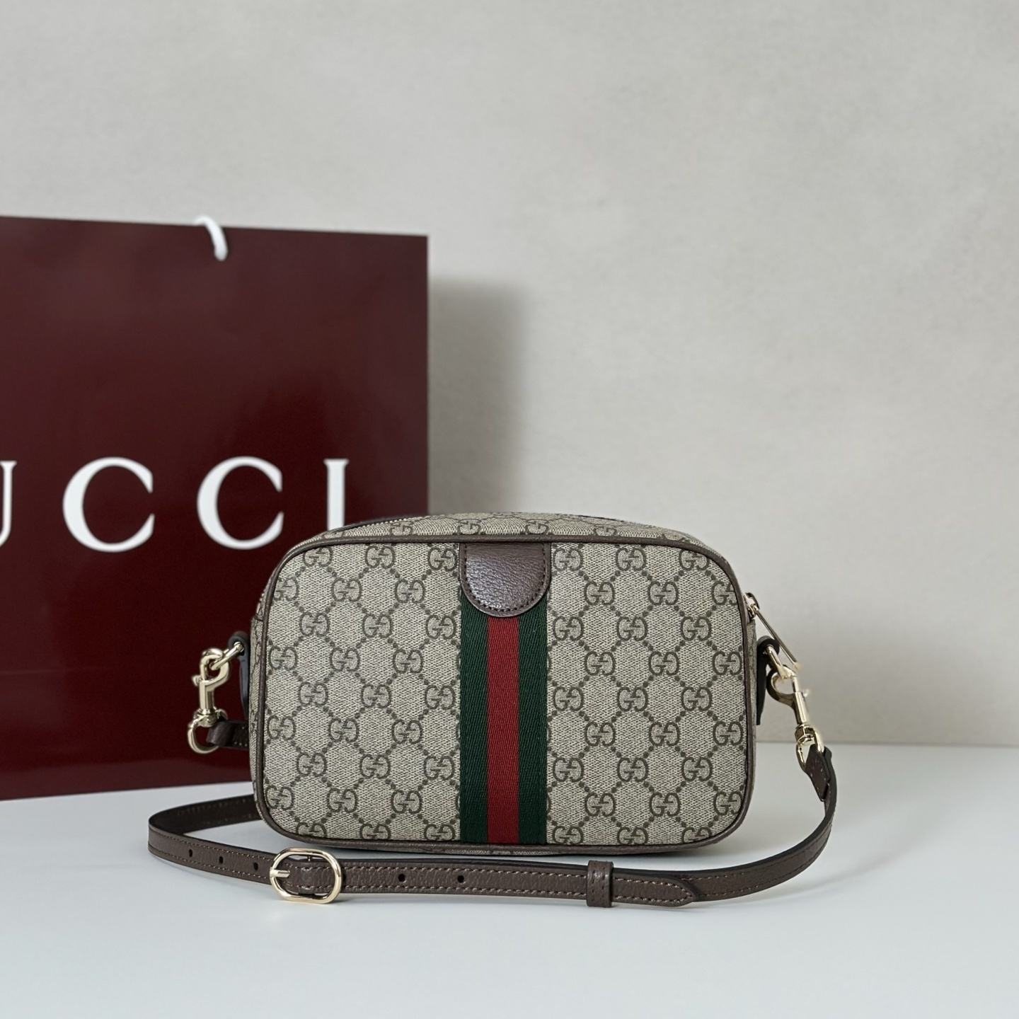 Gucci Ophidia Small Crossbody Bag in beige