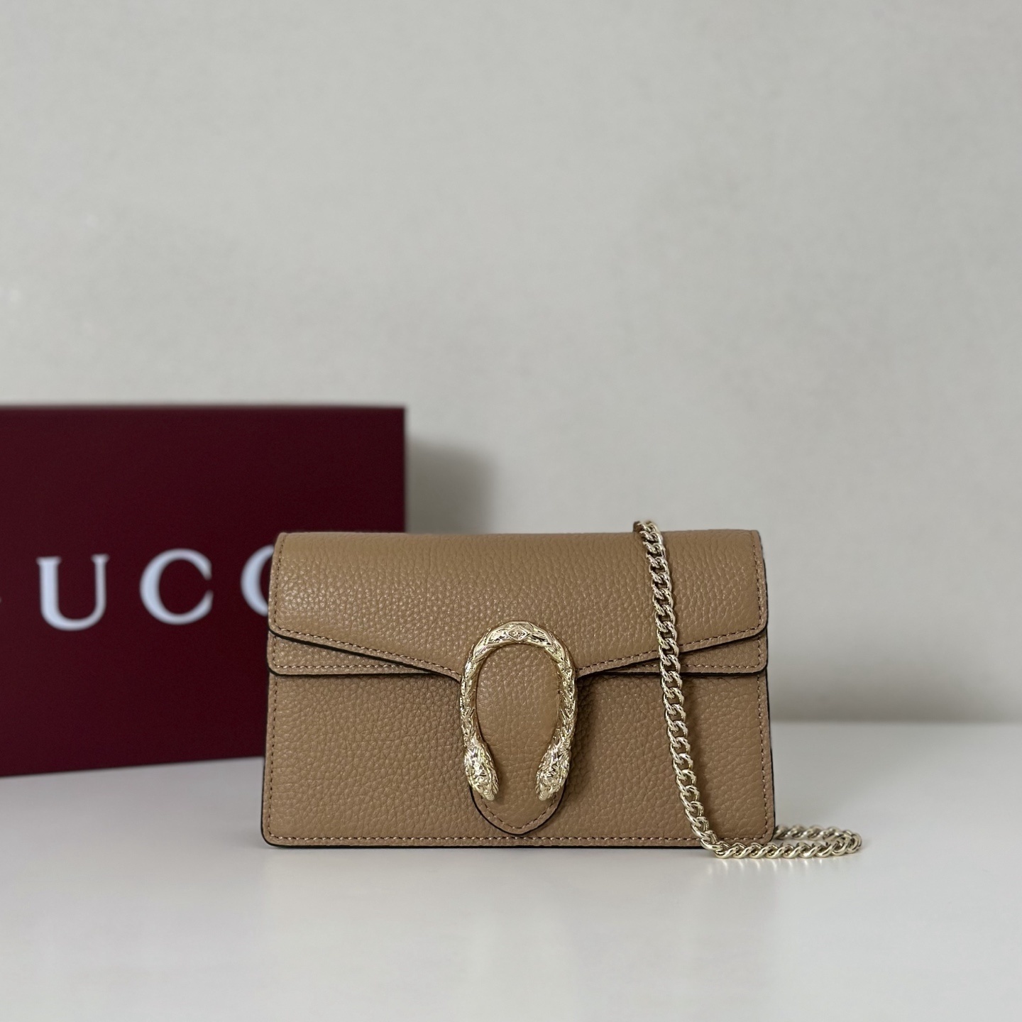 Gucci Dionysus mini shoulder bag in beige grainy leather with gold-toned hardware