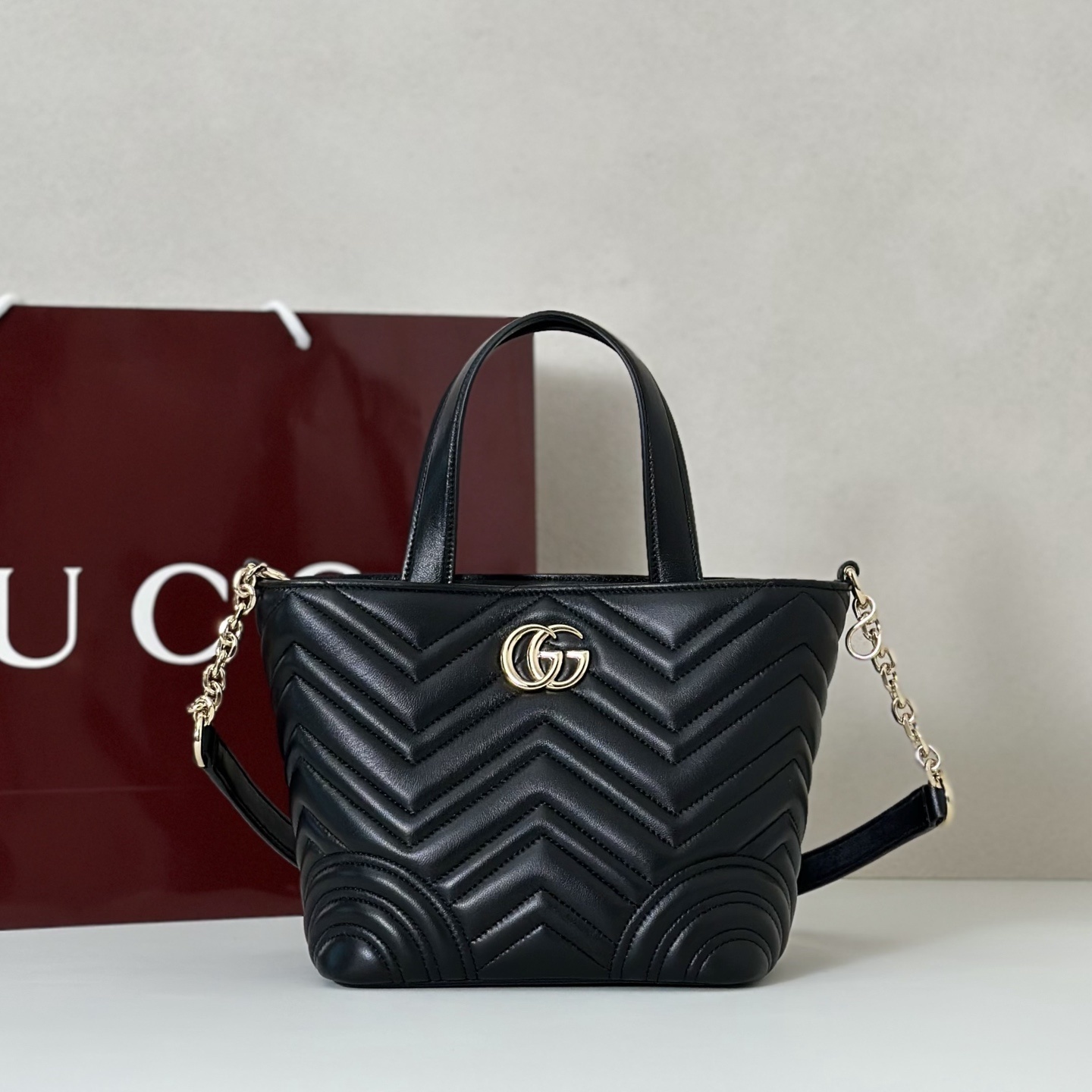 Gucci GG Marmont small leather tote bag with gold-toned hardware