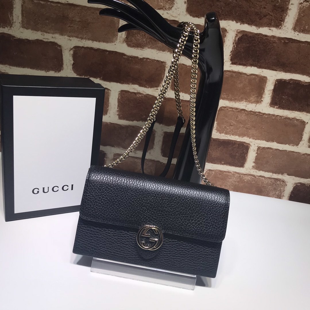 Gucci black leather Interlocking G Wallet on Chain