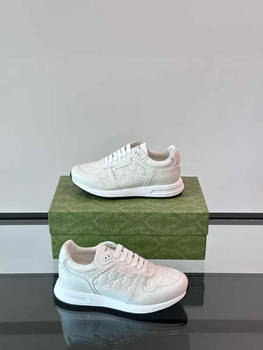 gucci white leather sneakers the brand DOC Sneakers