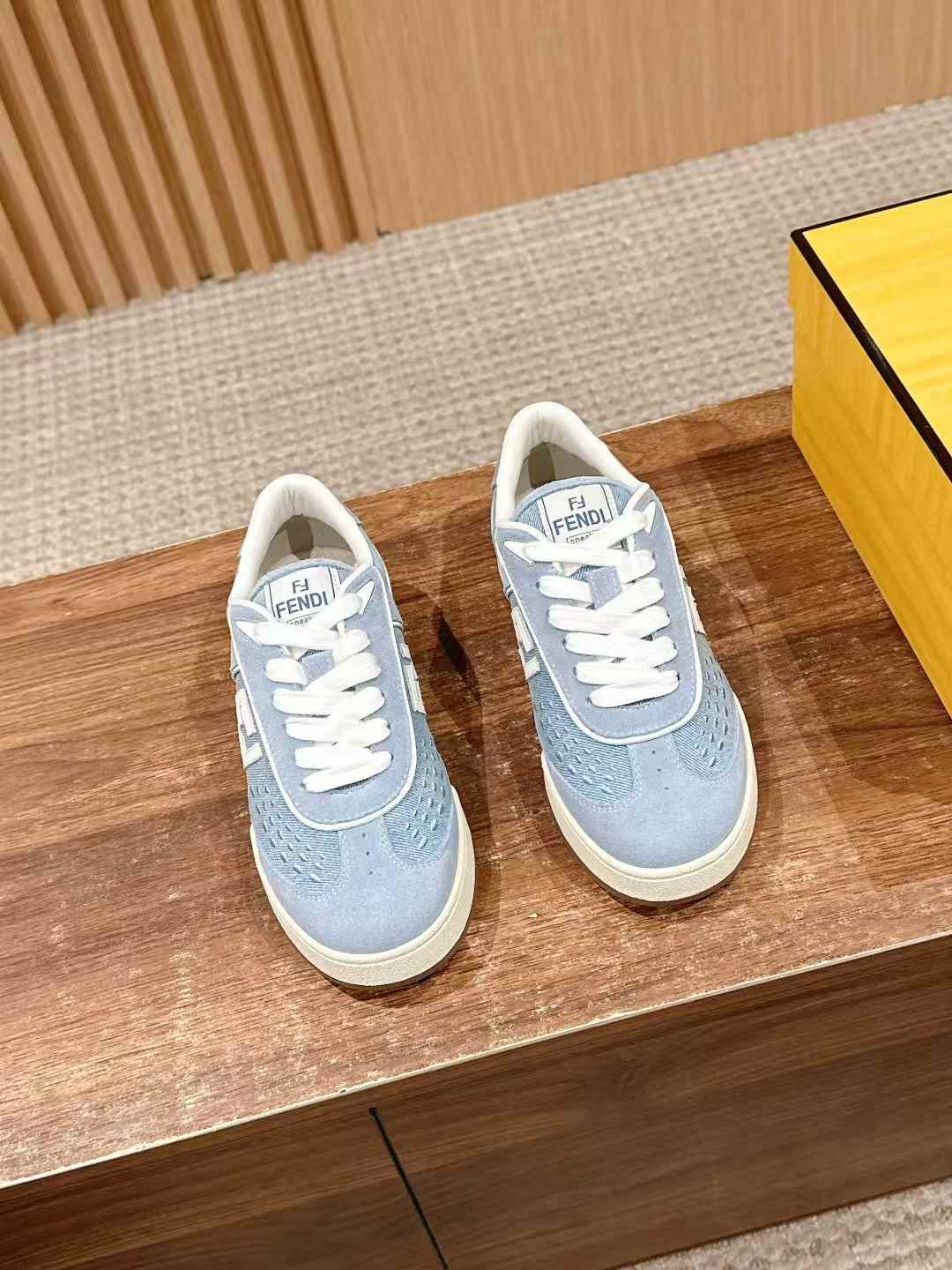 Fendi Match low-top sneakers in light blue suede and denim