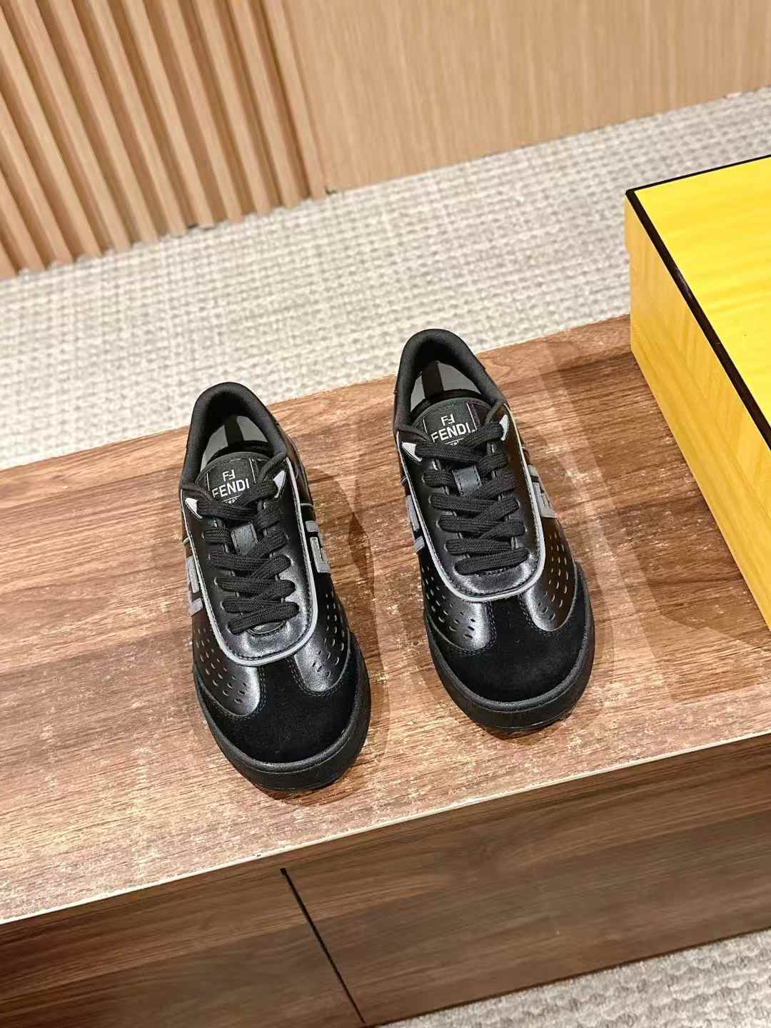 Fendi Match sneakers in black leather and suede