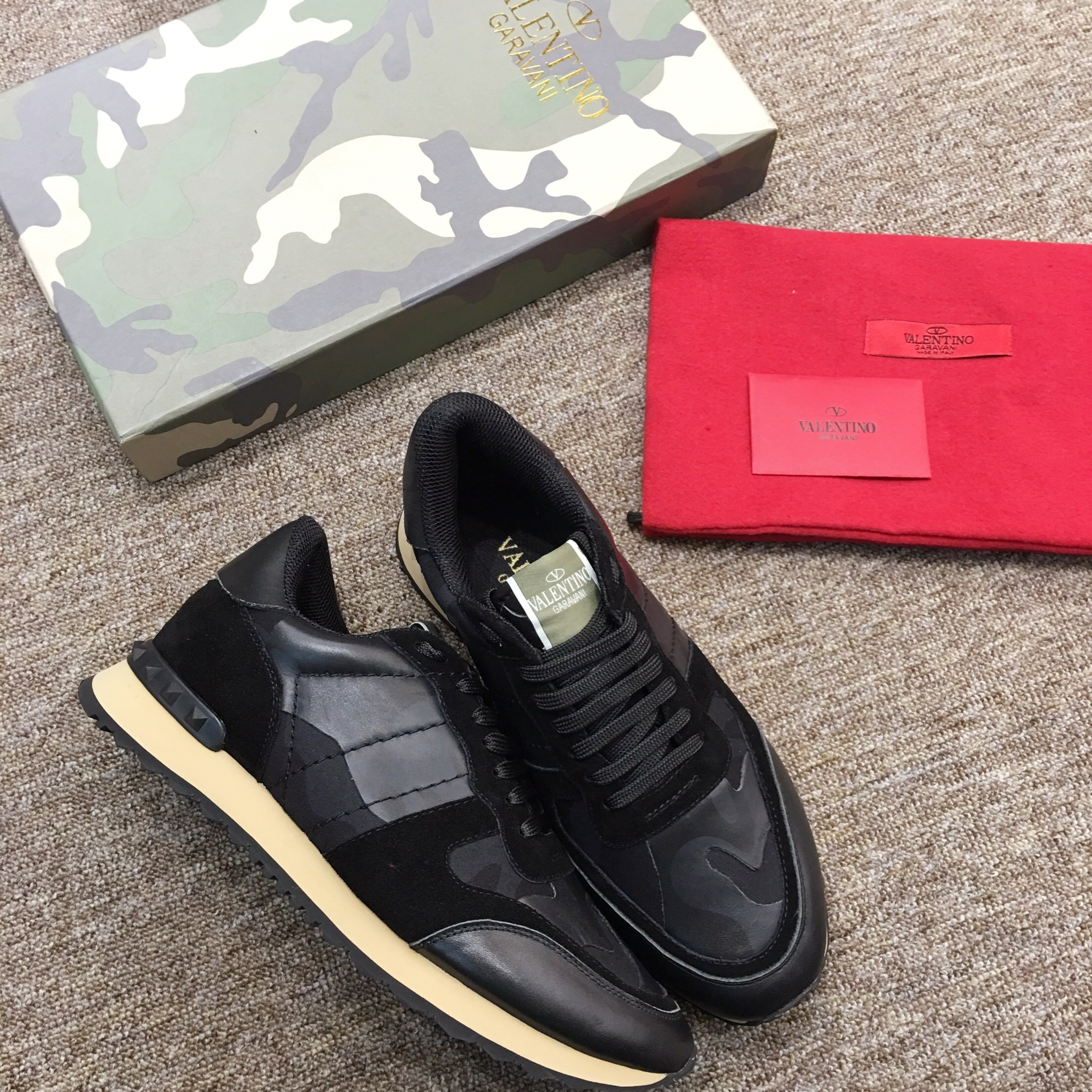 Valentino Sneaker