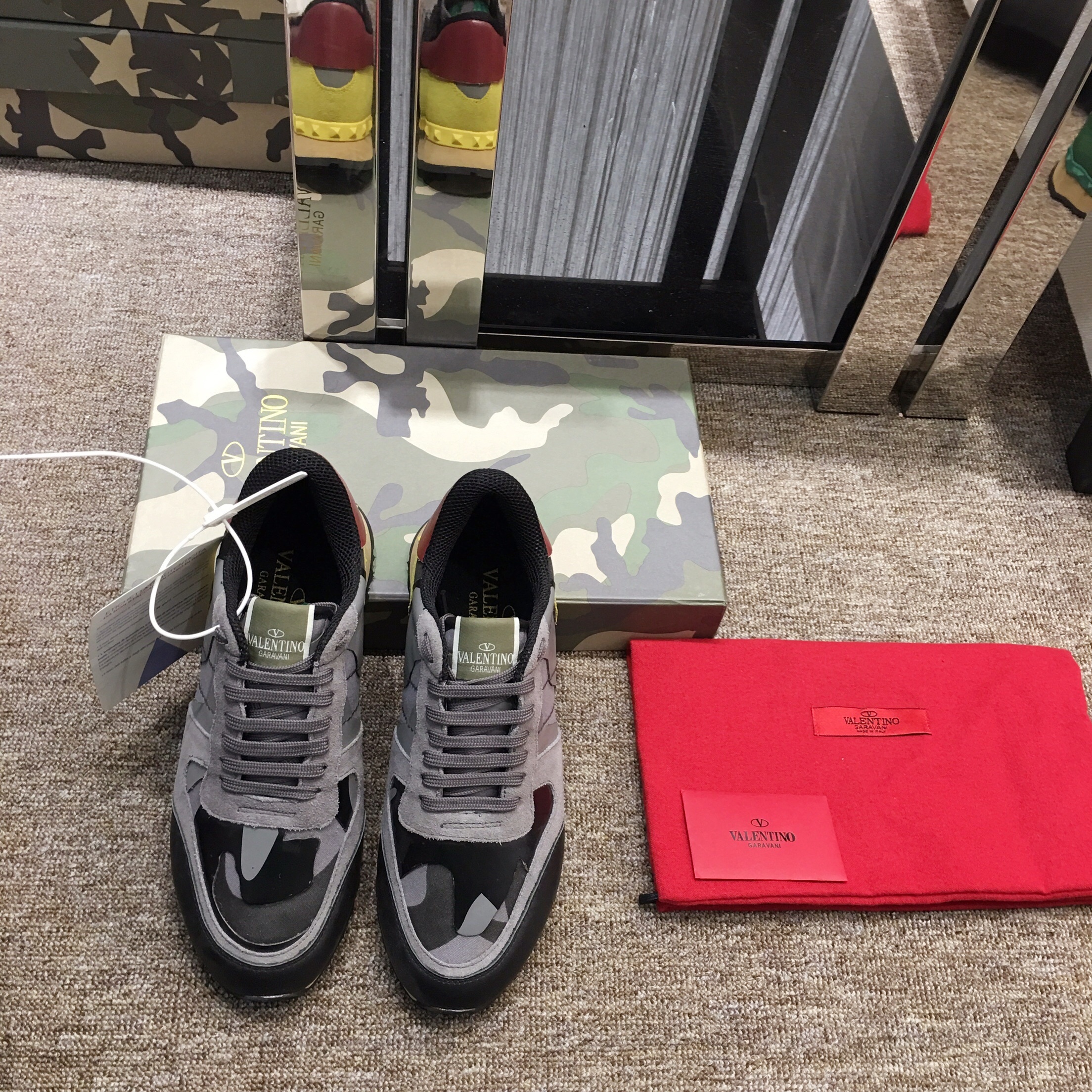 Valentino Sneaker