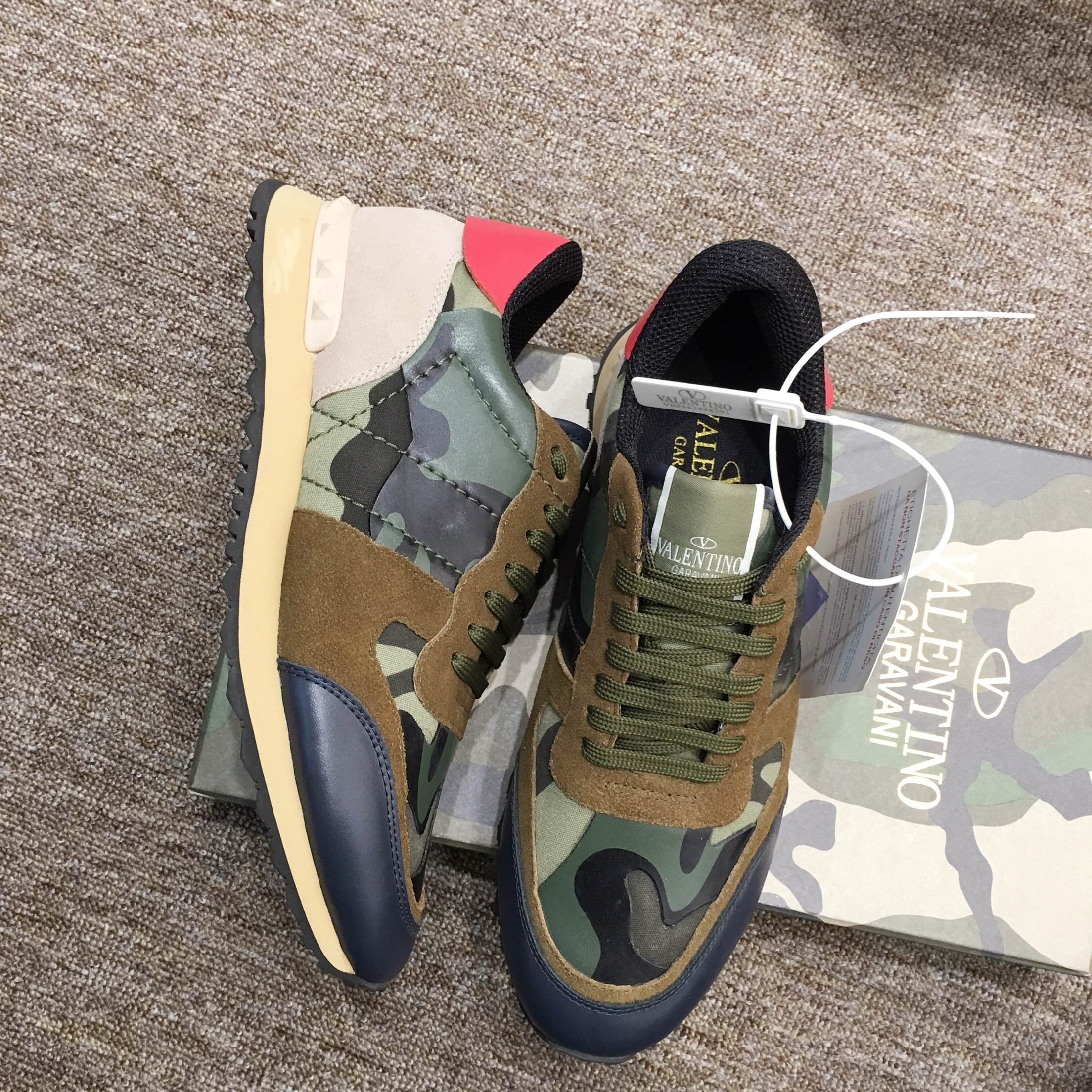 Valentino Sneaker