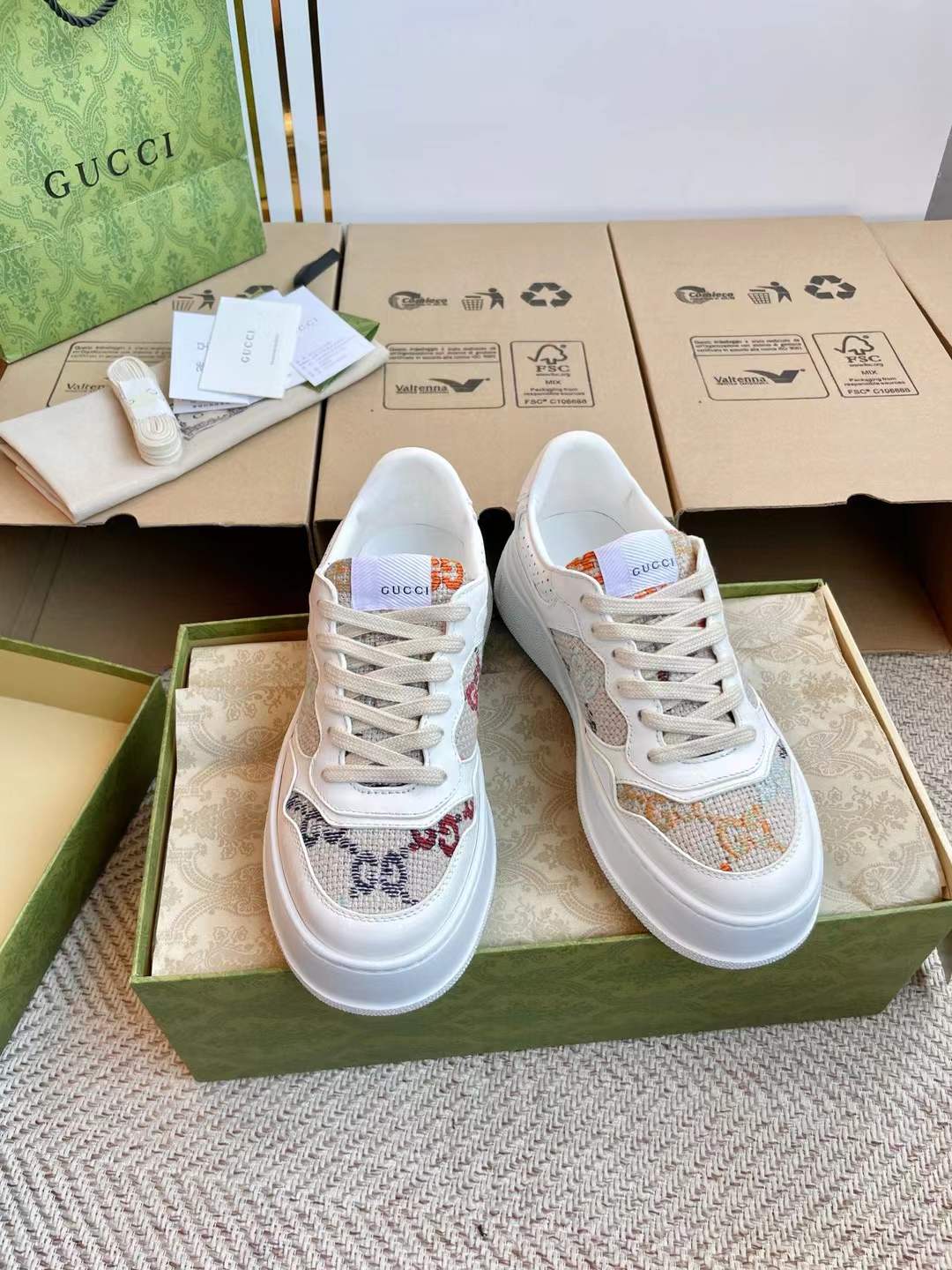 gucci shoe