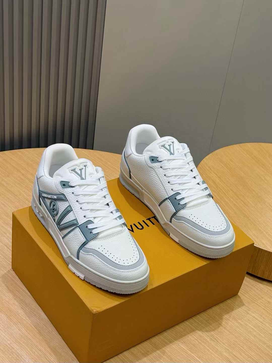 lv shoe