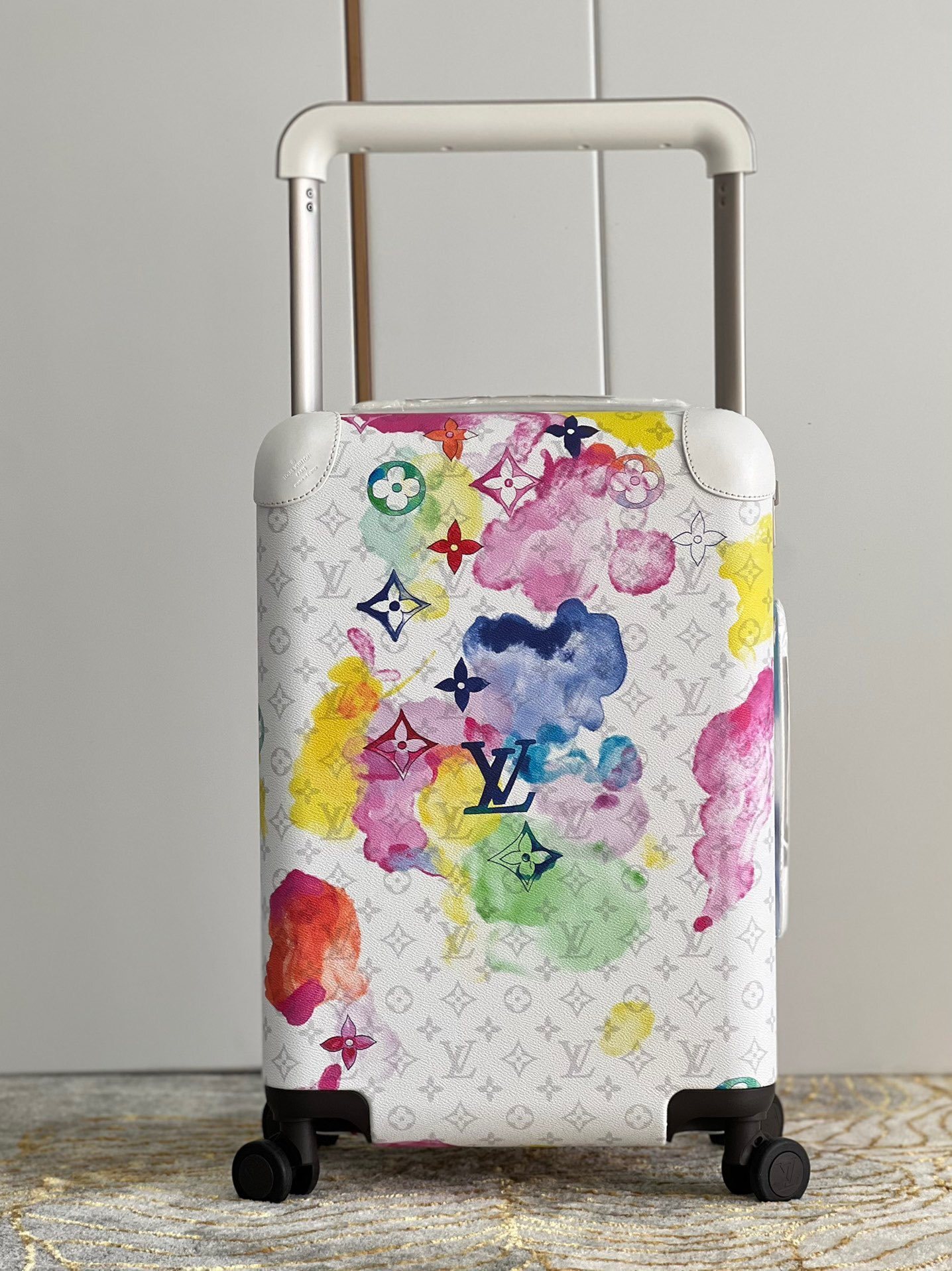 LV Horizon 55 Monogram Watercolor suitcase