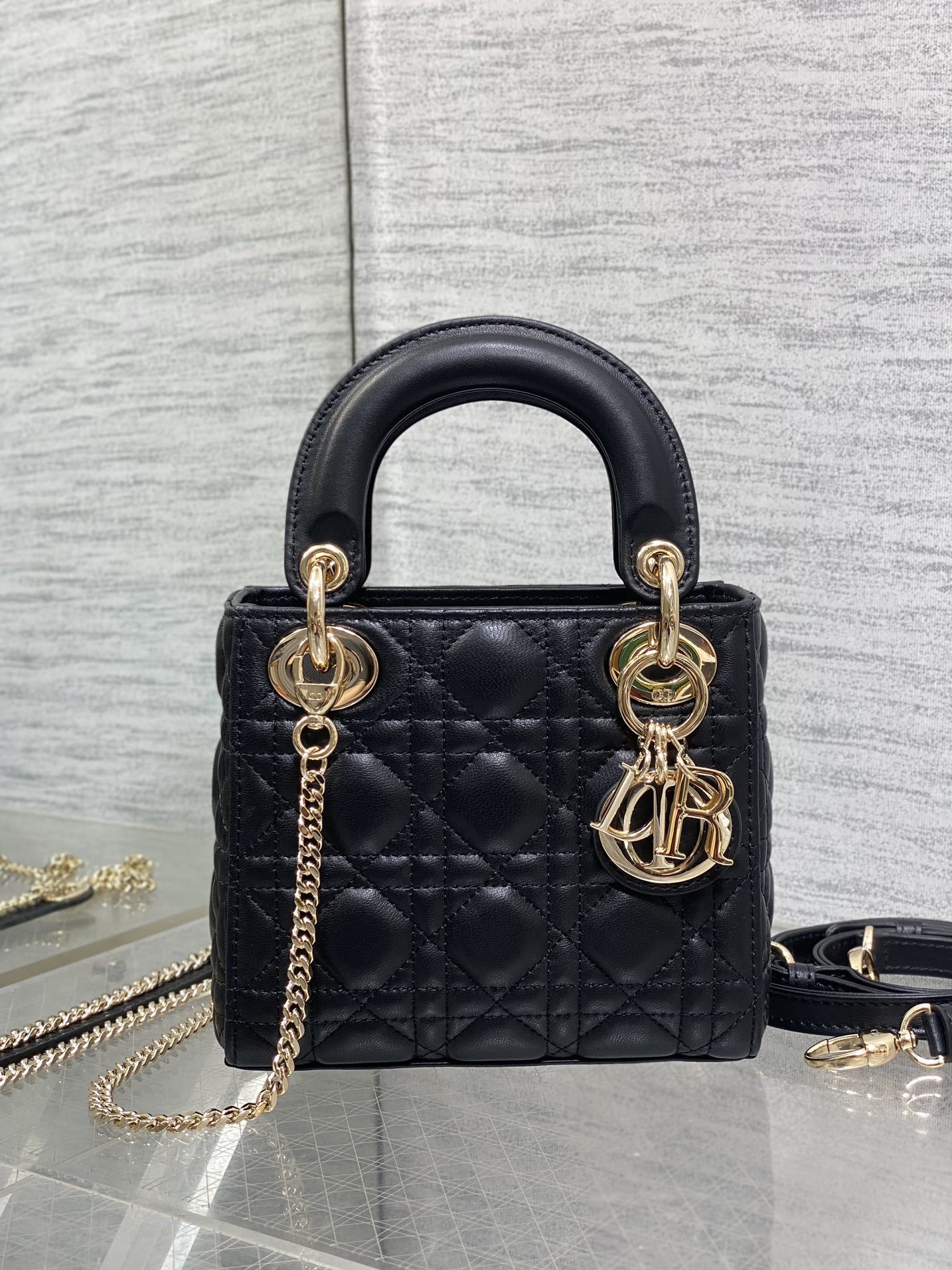 Dior bag in black lambskin Leather