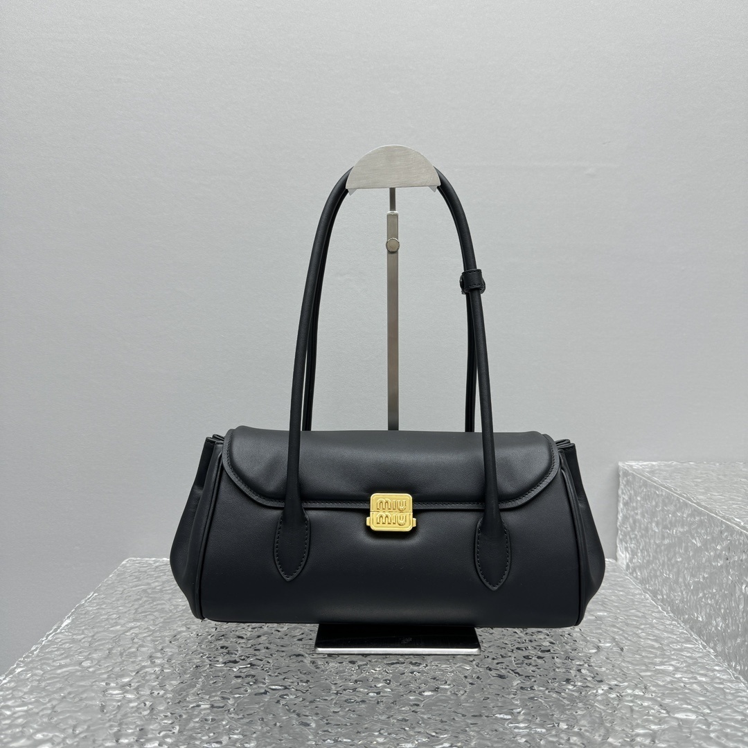 Miu Miu leather shoulder bag Black