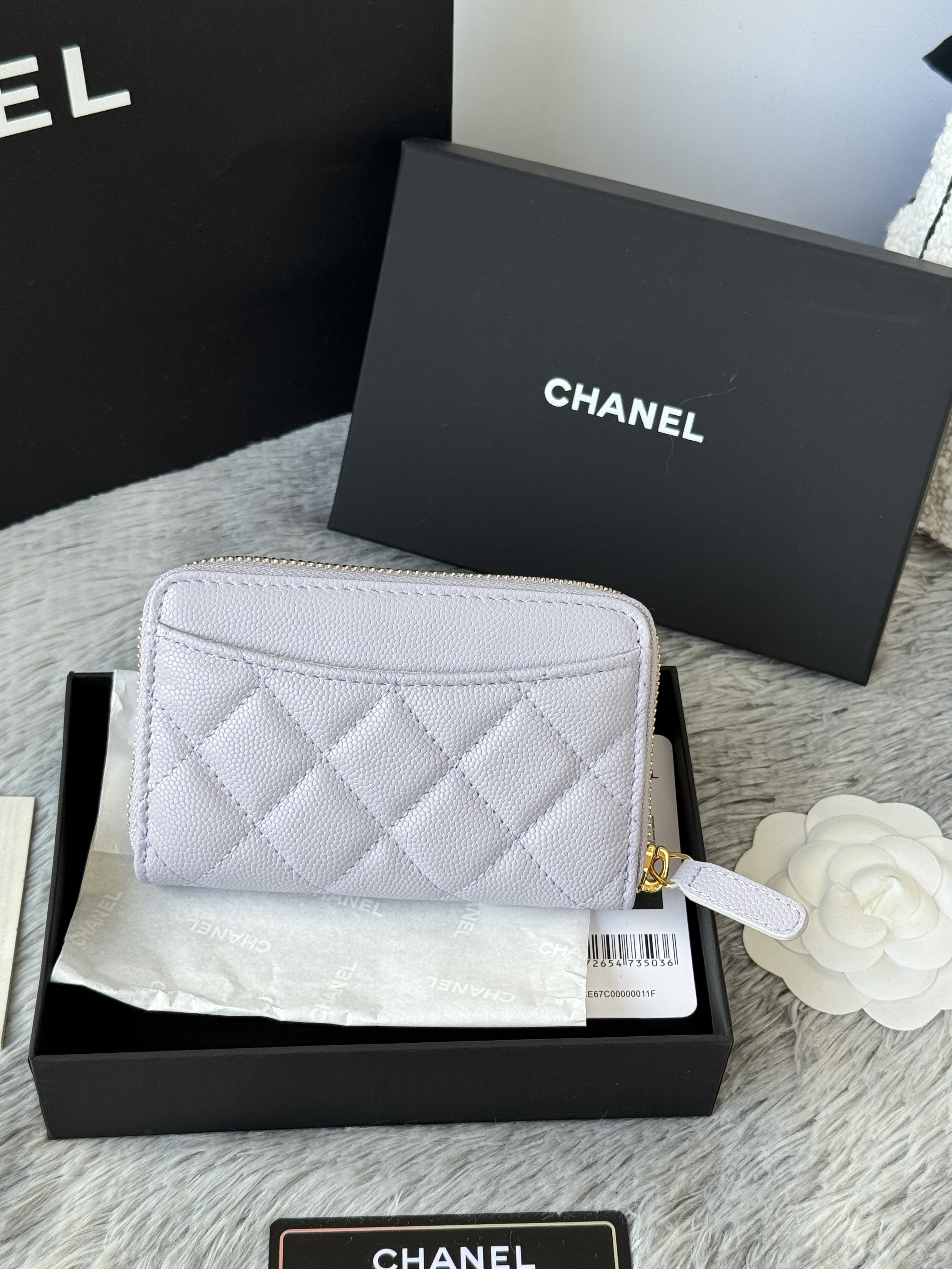 Chanel Classic Zipped Coin Purse in grained calfskin with gold hardware