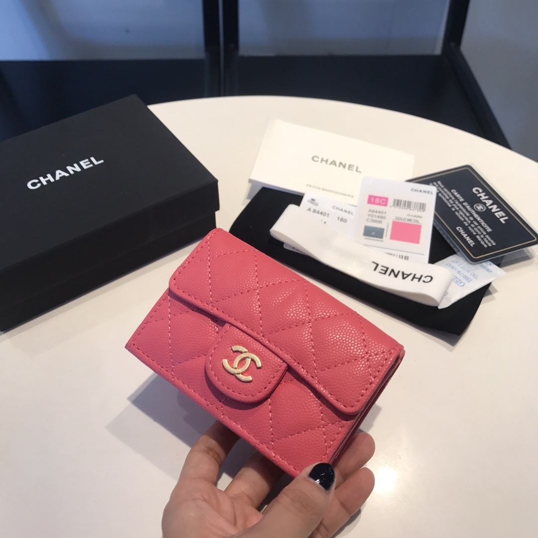 Chanel caviar quilted card holder in pink