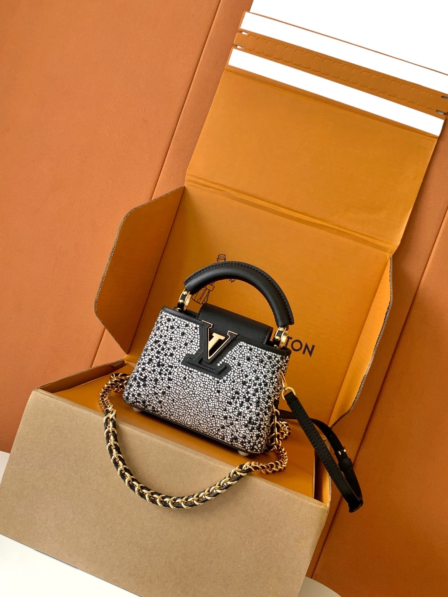 LV Capucines Mini handbag black leather