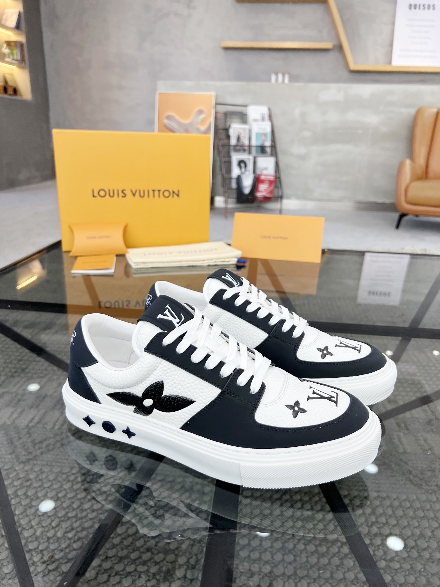 LV Charlie sneaker bicolor version