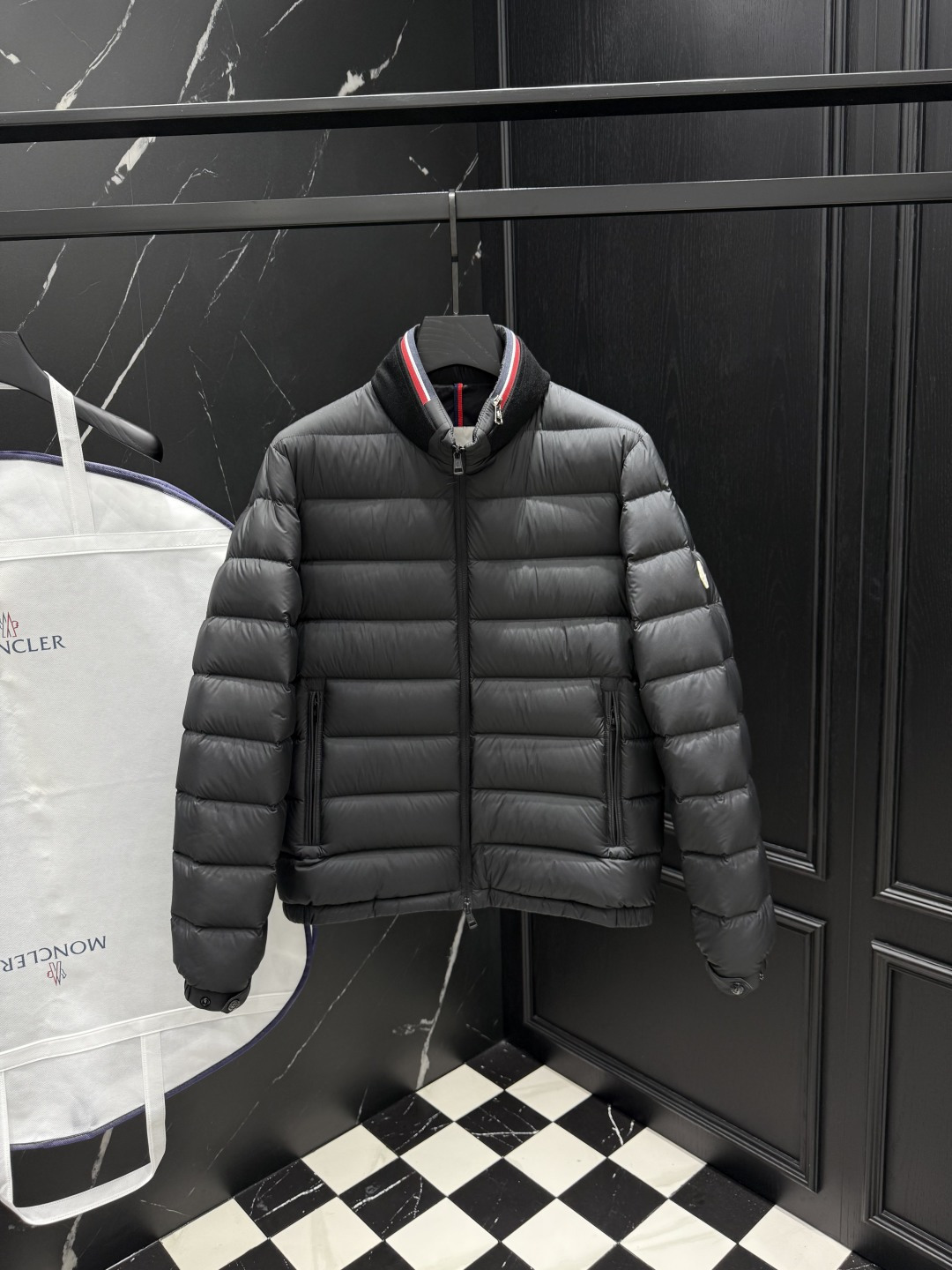 Moncler Maya hooded short down jacket black