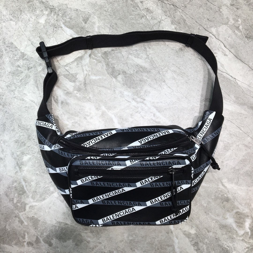 Balenciaga Explorer belt bag in black leather