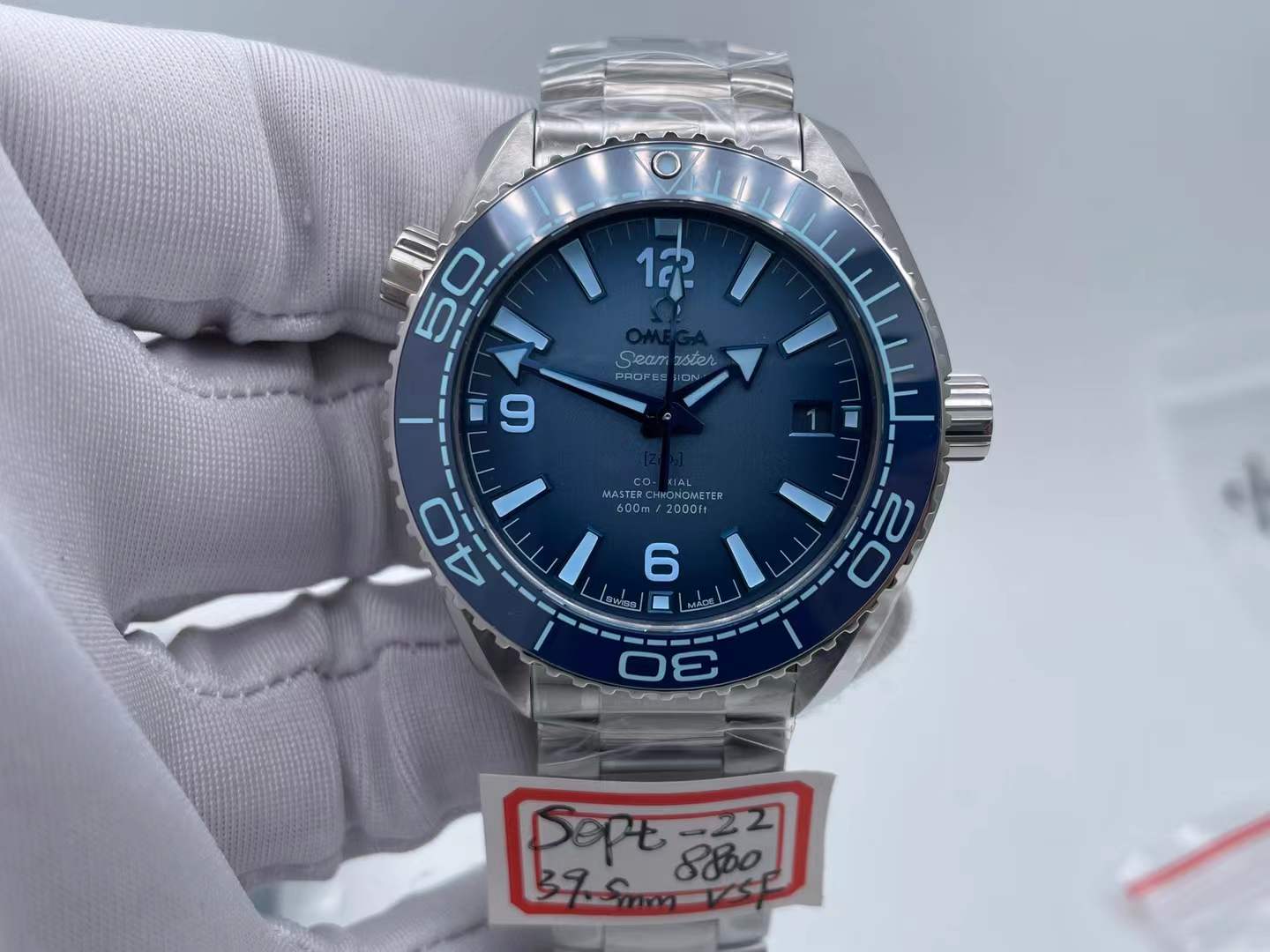 OMG0906 - Planet Ocean 600M 39.5mm SS/SS S.Blue VSF VS8800 $398