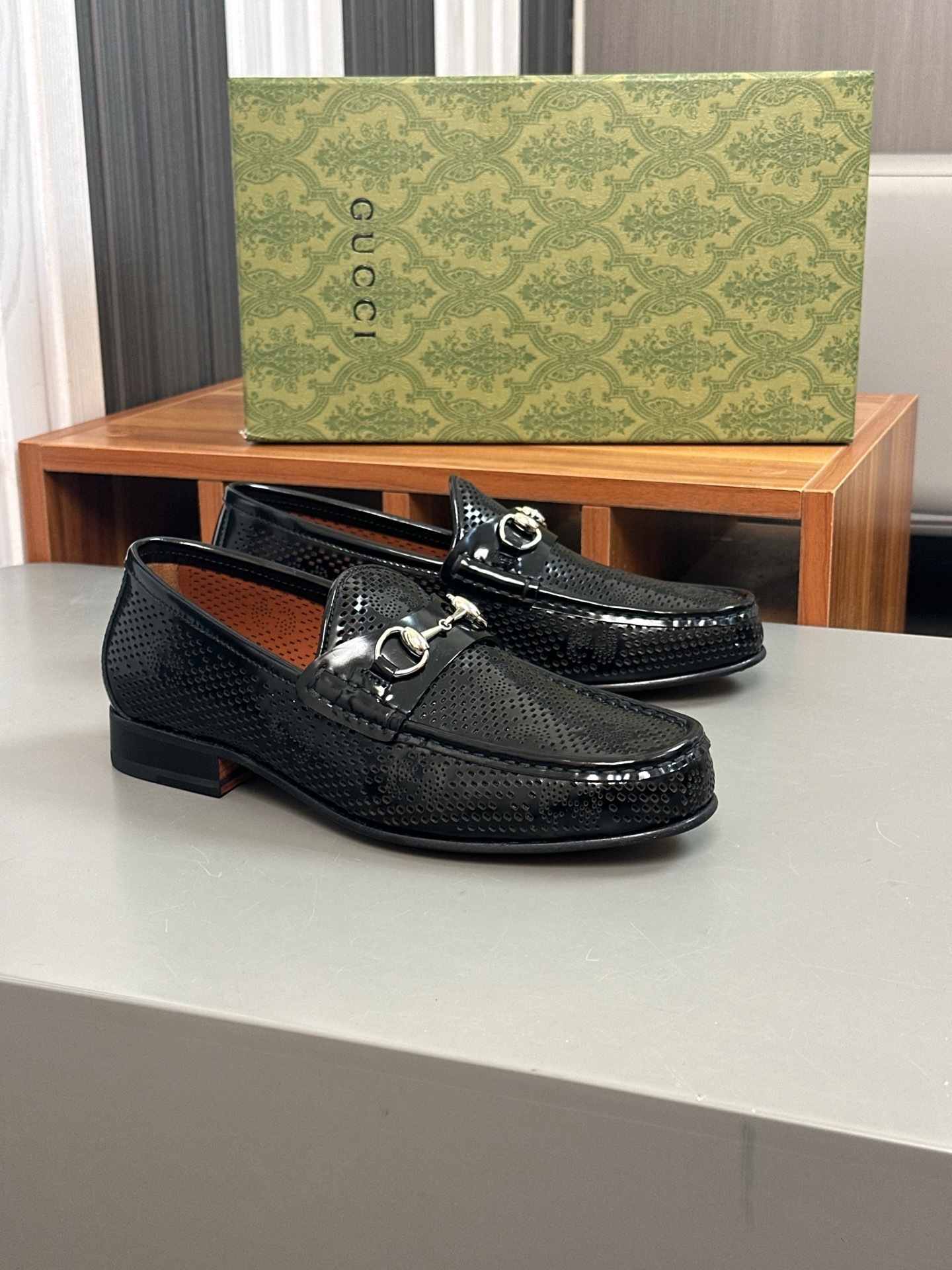 Gucci Mocassin Horsebit 1963 in black shoe GG perforated leather with silver-toned hardware