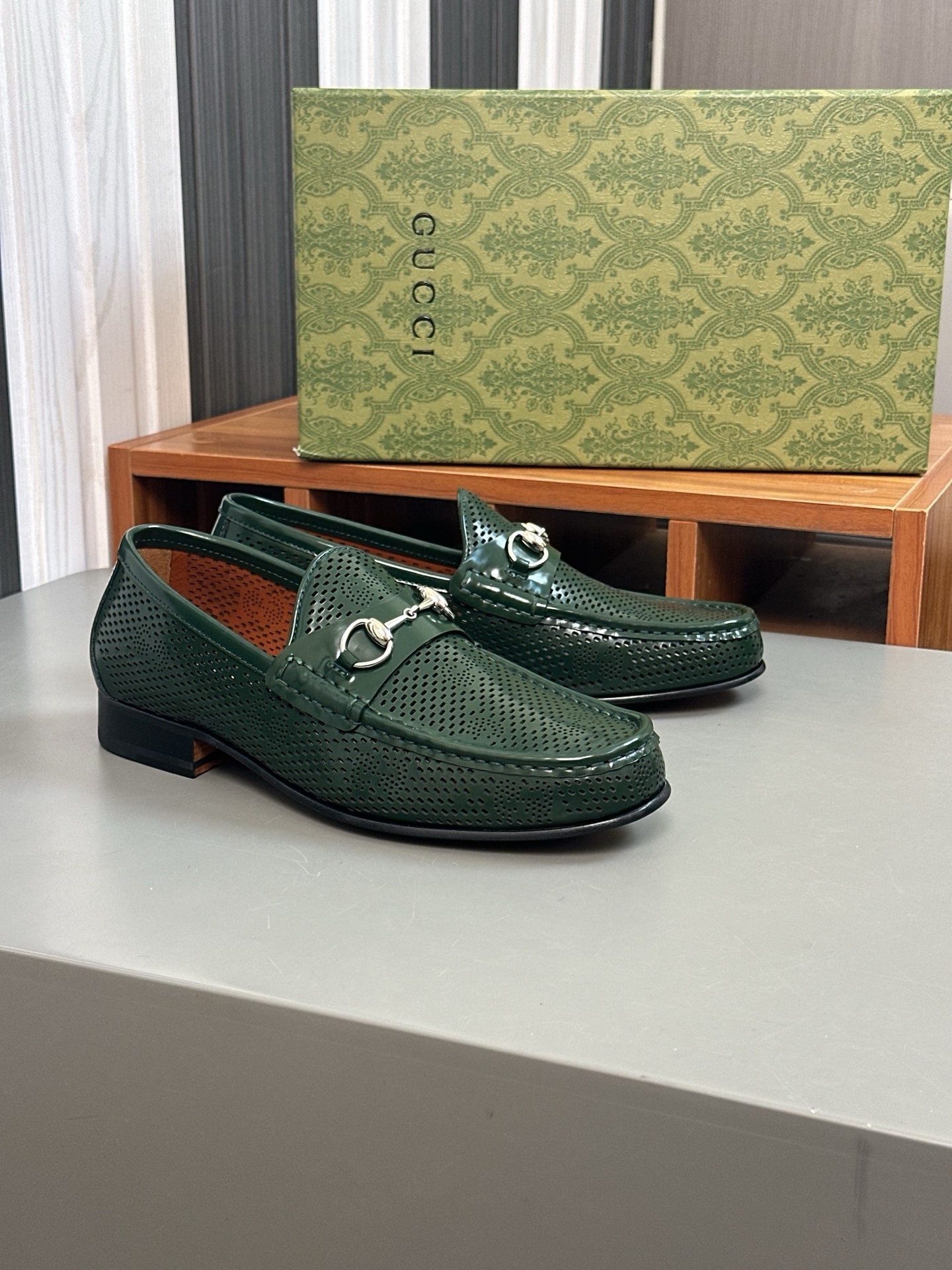 Gucci 1953 Horsebit loafers in green textured leather