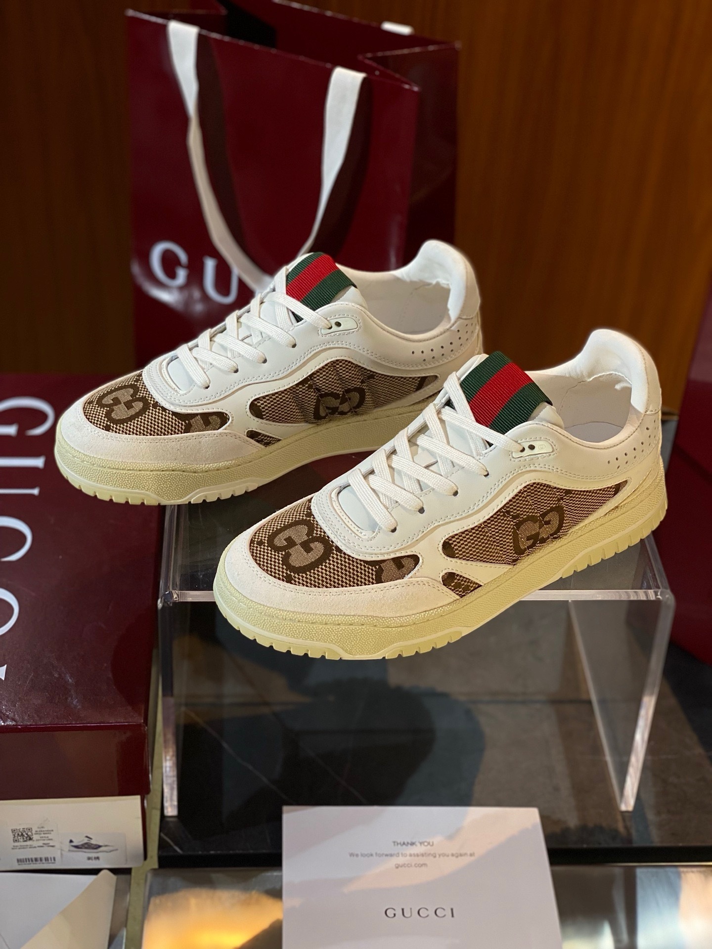 Gucci Re-Web sneaker in white leather and beige and ebony Original GG canvas