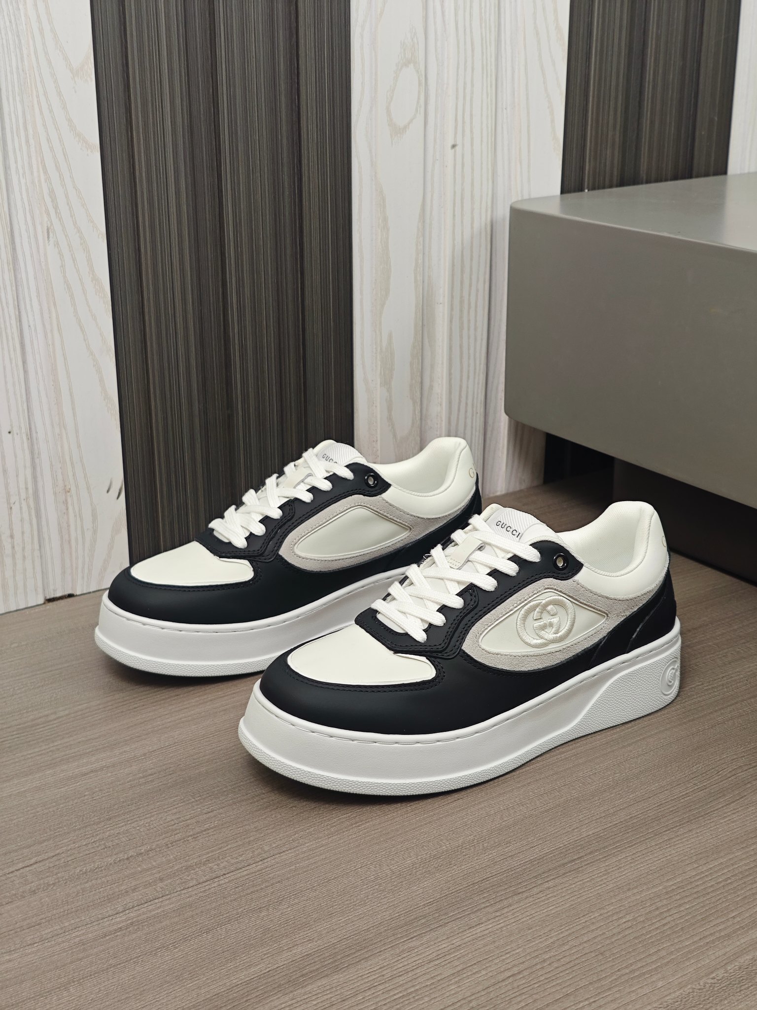 Gucci Re-Web sneakers in the black and white leather