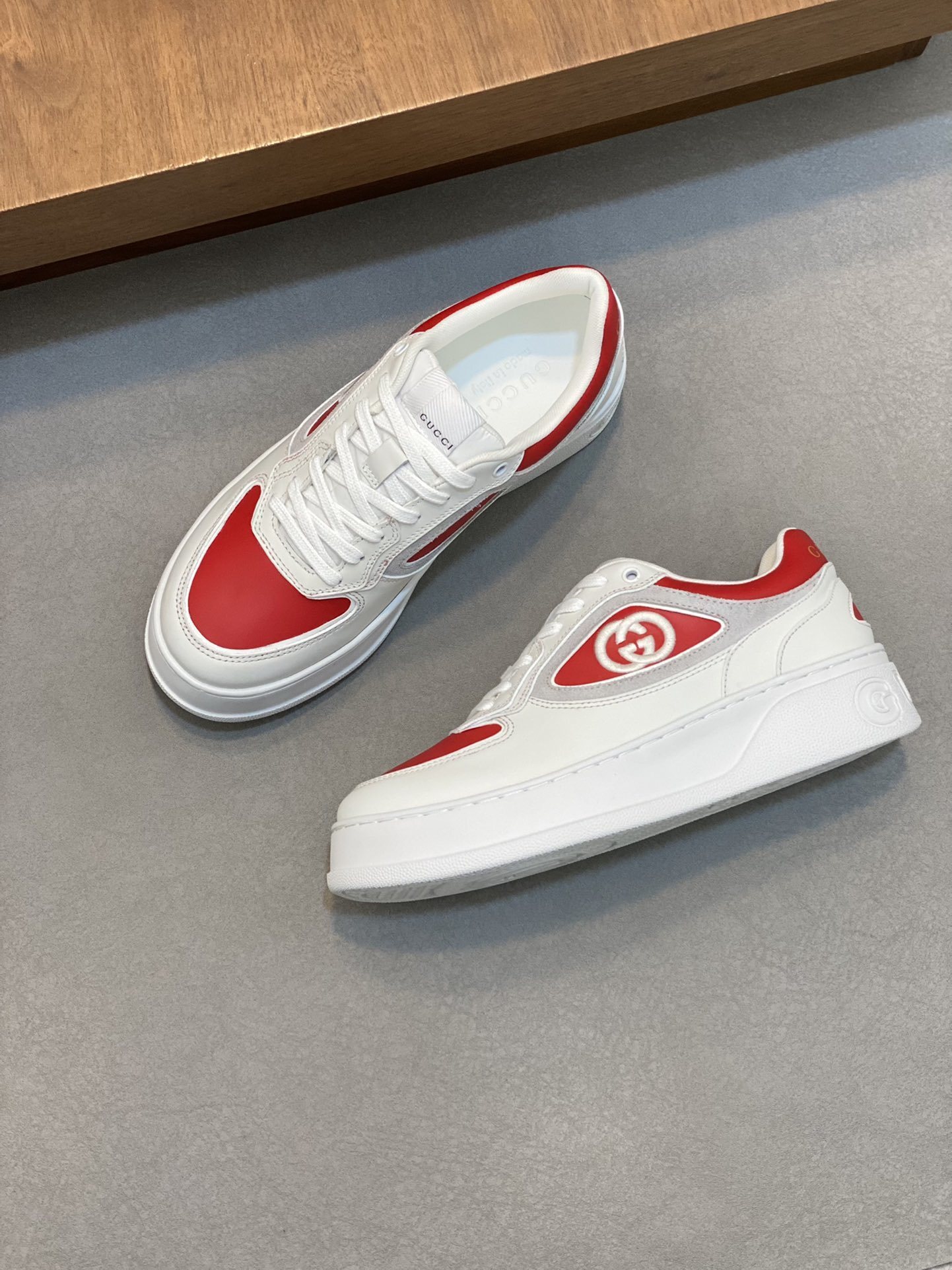 Gucci MAC80 lace-up sneakers in white leather with red accents and the signature Interlocking G logo