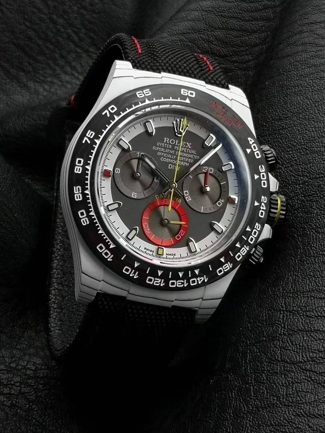 Rolex Oyster Perpetual Cosmograph Daytona chronograph wristwatch