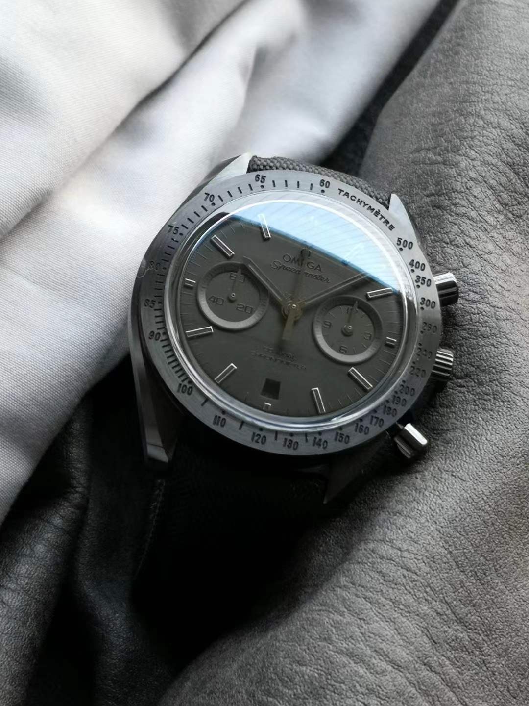 OMG0877B - Speedmaster DSOM Blk CER/NY/LE Black N1F A7750 Mod $618.00