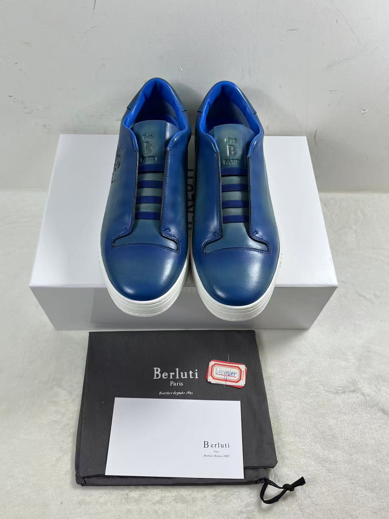 Berluti Playtime Scritto leather sneaker in blue size EU43 mens