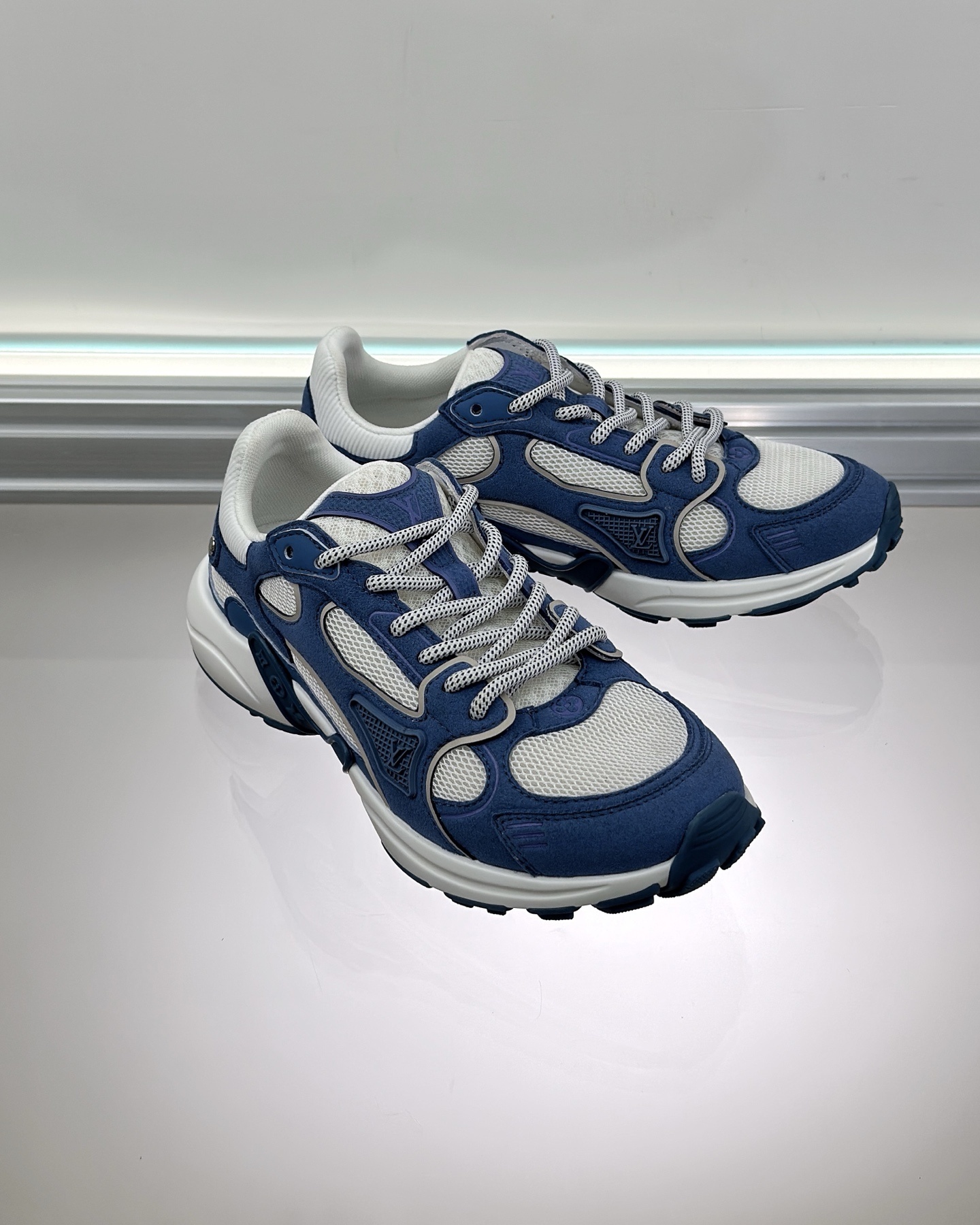 LV Runner Tatic sneaker