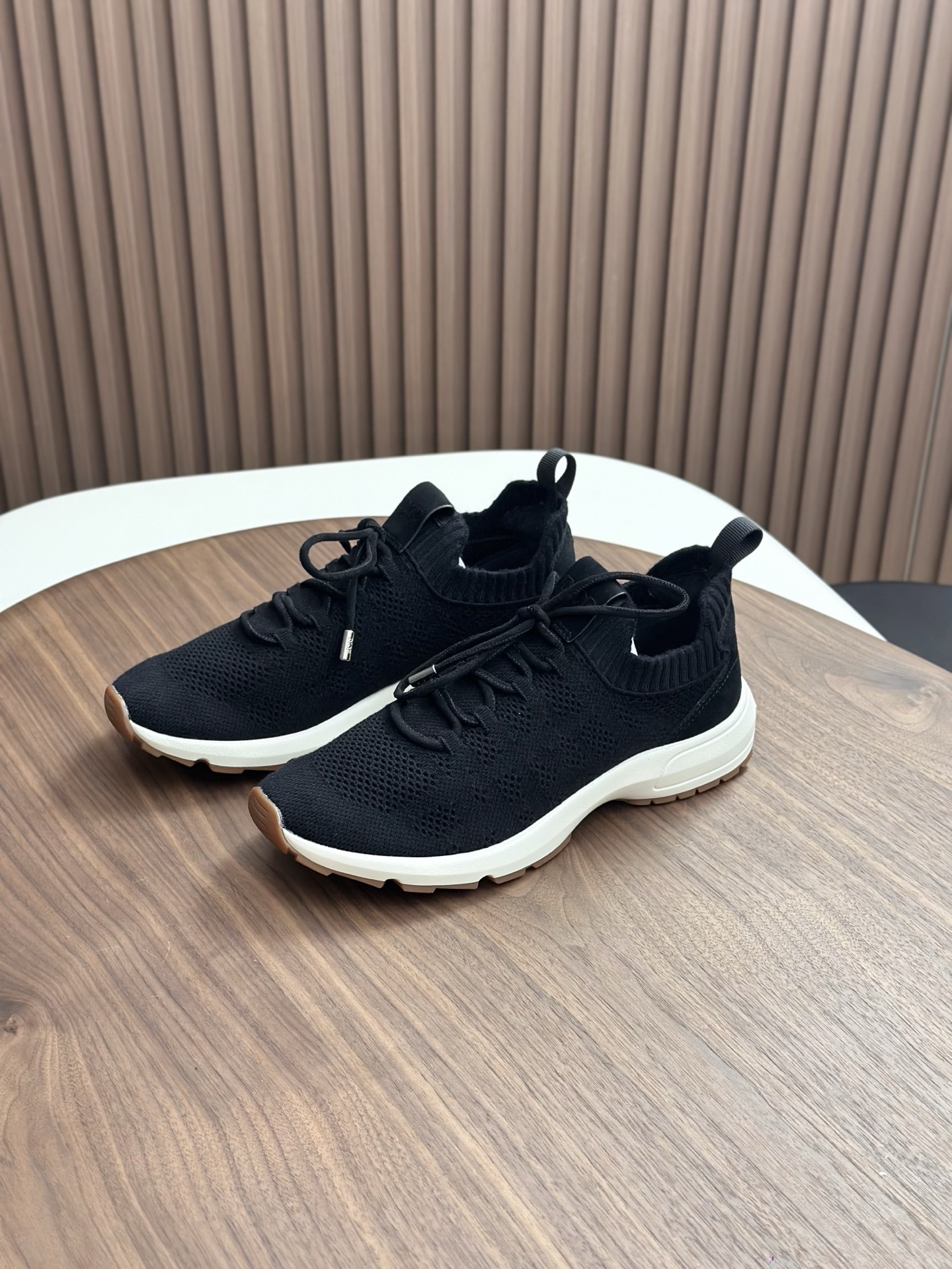Dior B80 Lounge sneakers in black