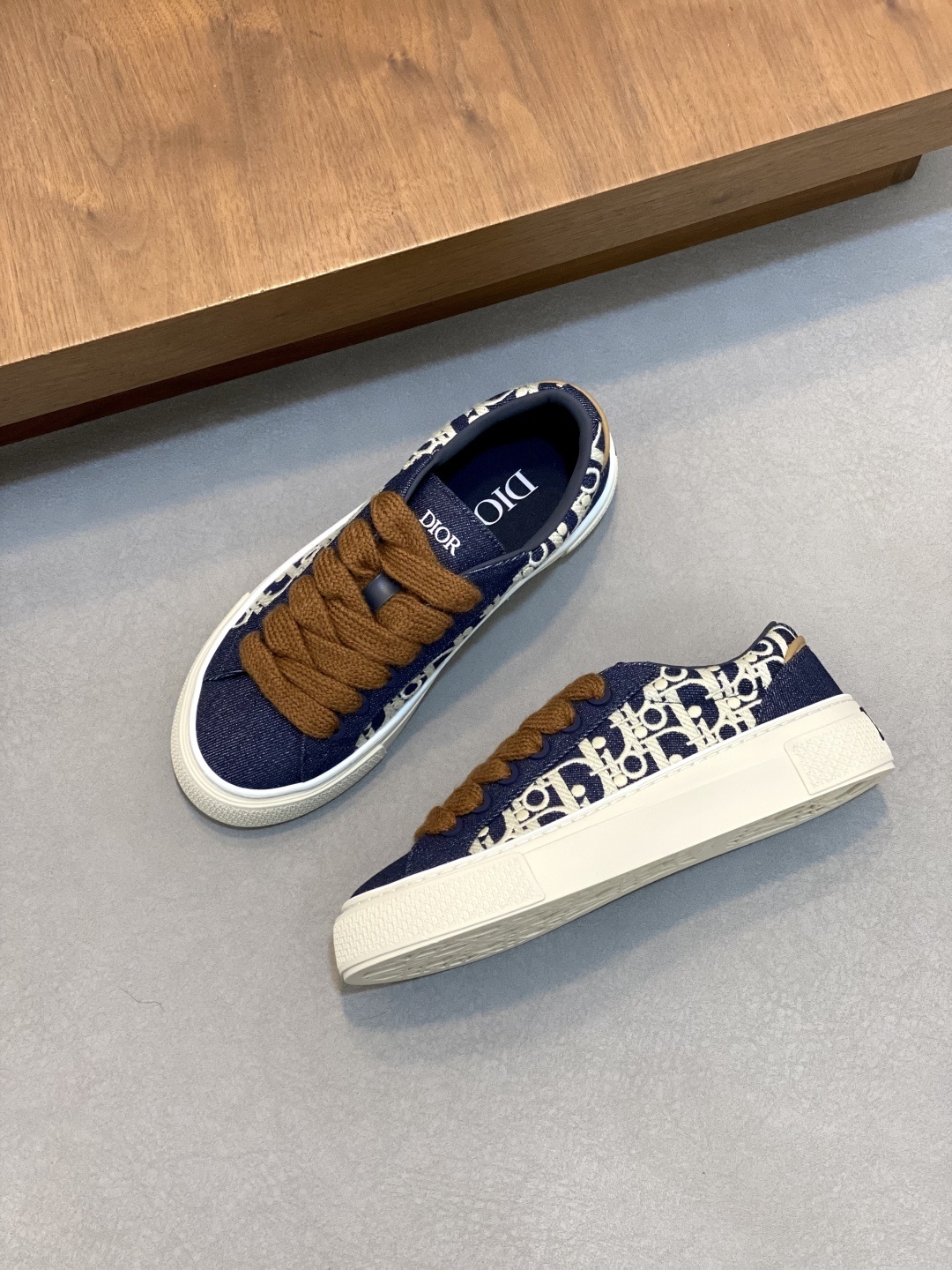 Dior B33 Spin sneakers in blue and brown denim