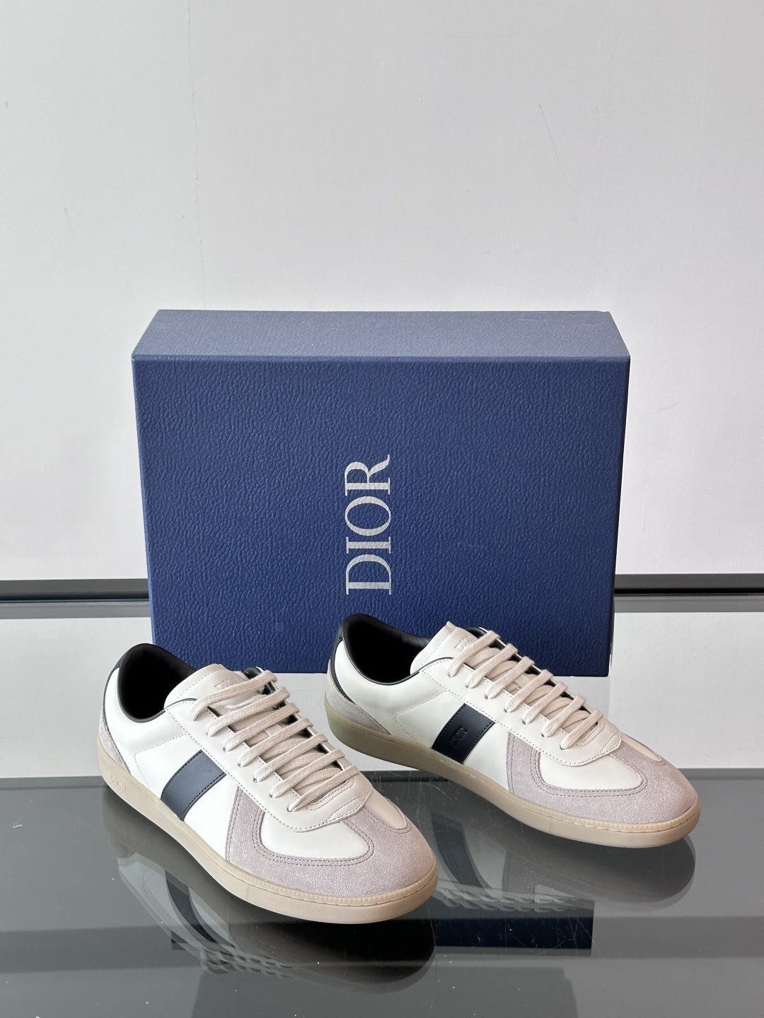 Dior B01 Matchpoint sneaker in smooth calfskin with suede