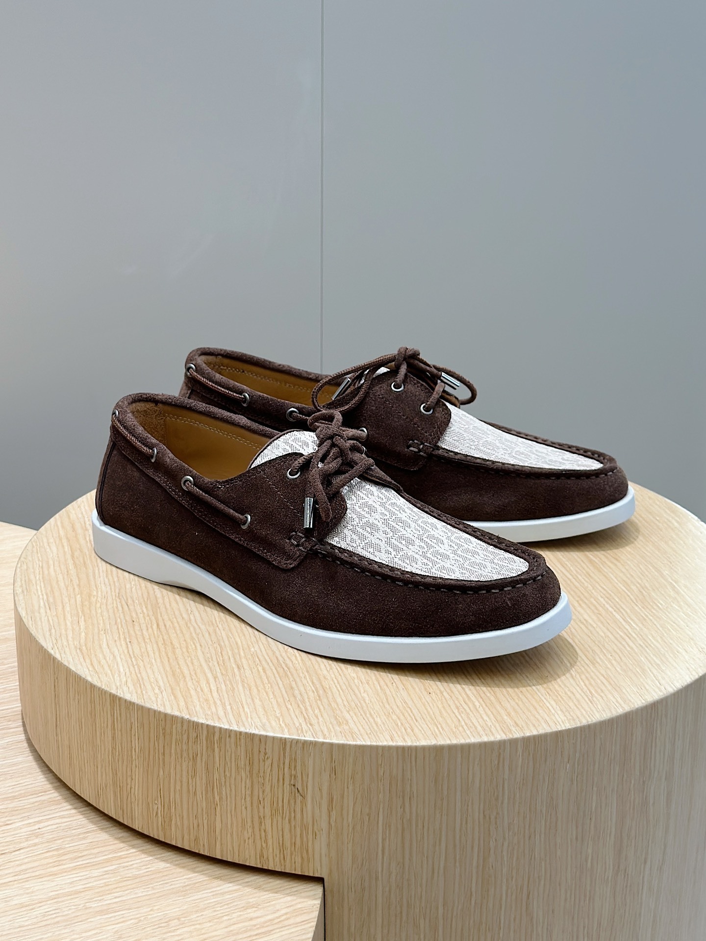 Dior Granville loafers in brown calfskin with a white Oblique canvas insert