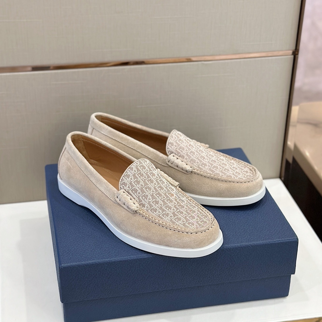 Dior Granville loafer in beige suede with a beige Dior Oblique jacquard insert