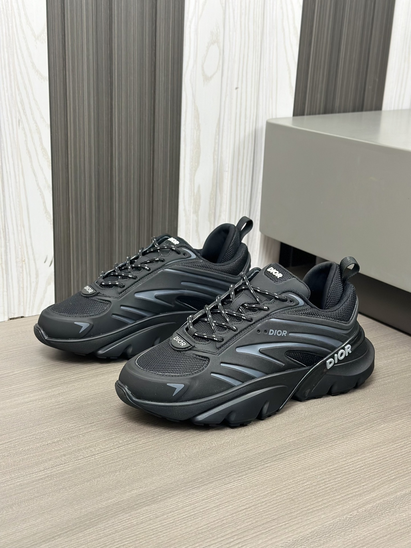 Dior B44 Blade sneaker in black