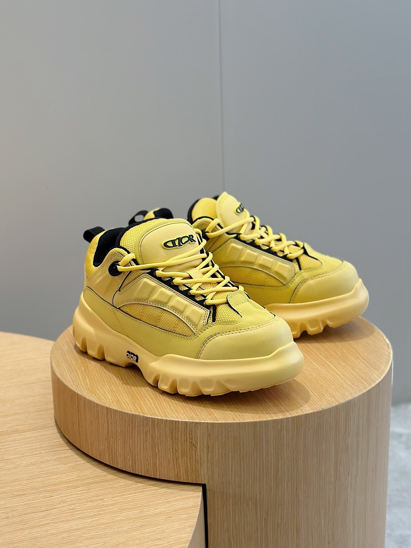 Dior Snow Derby Lewis Hamilton sneaker in yellow