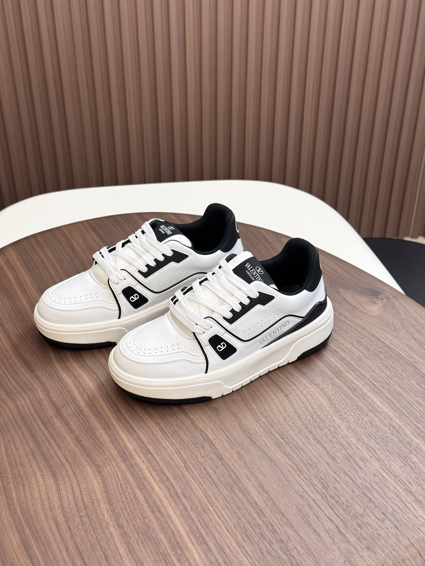 Valentino Garavani Upvillage low-top trainer sneaker Black and White