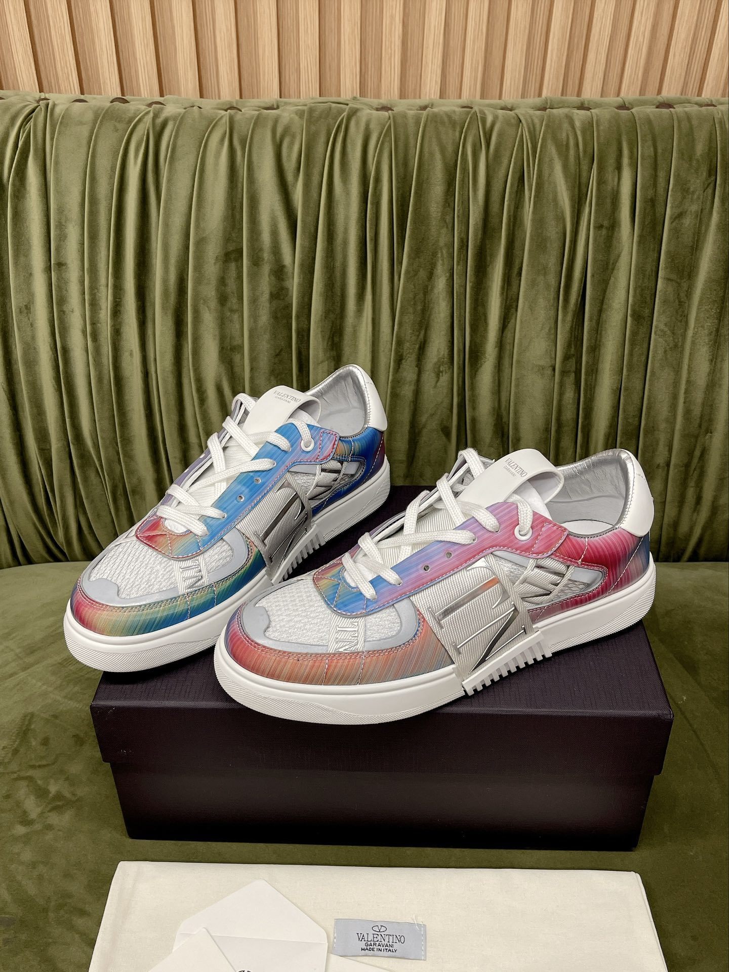 Valentino Garavani VL7N sneakers in a multicolored variant