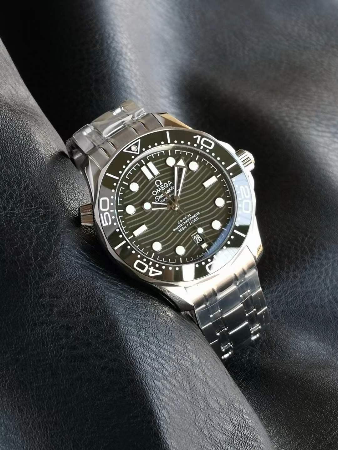 Omega Seamaster Diver 300M Co-Axial Master Chronometer