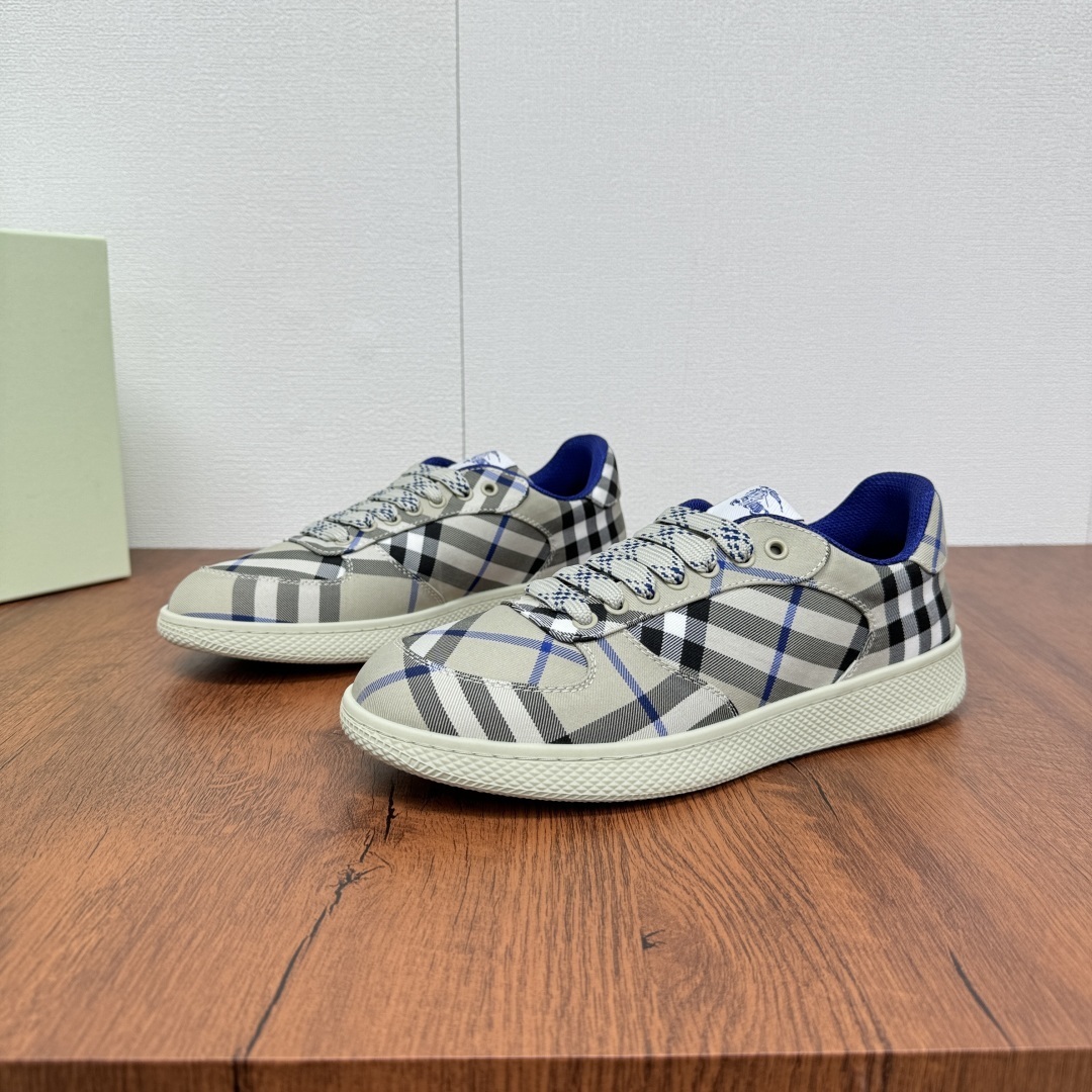 Burberry Check Terrace sneakers in a cotton blend with calf leather trim and a blue contrasting cuff and side panel