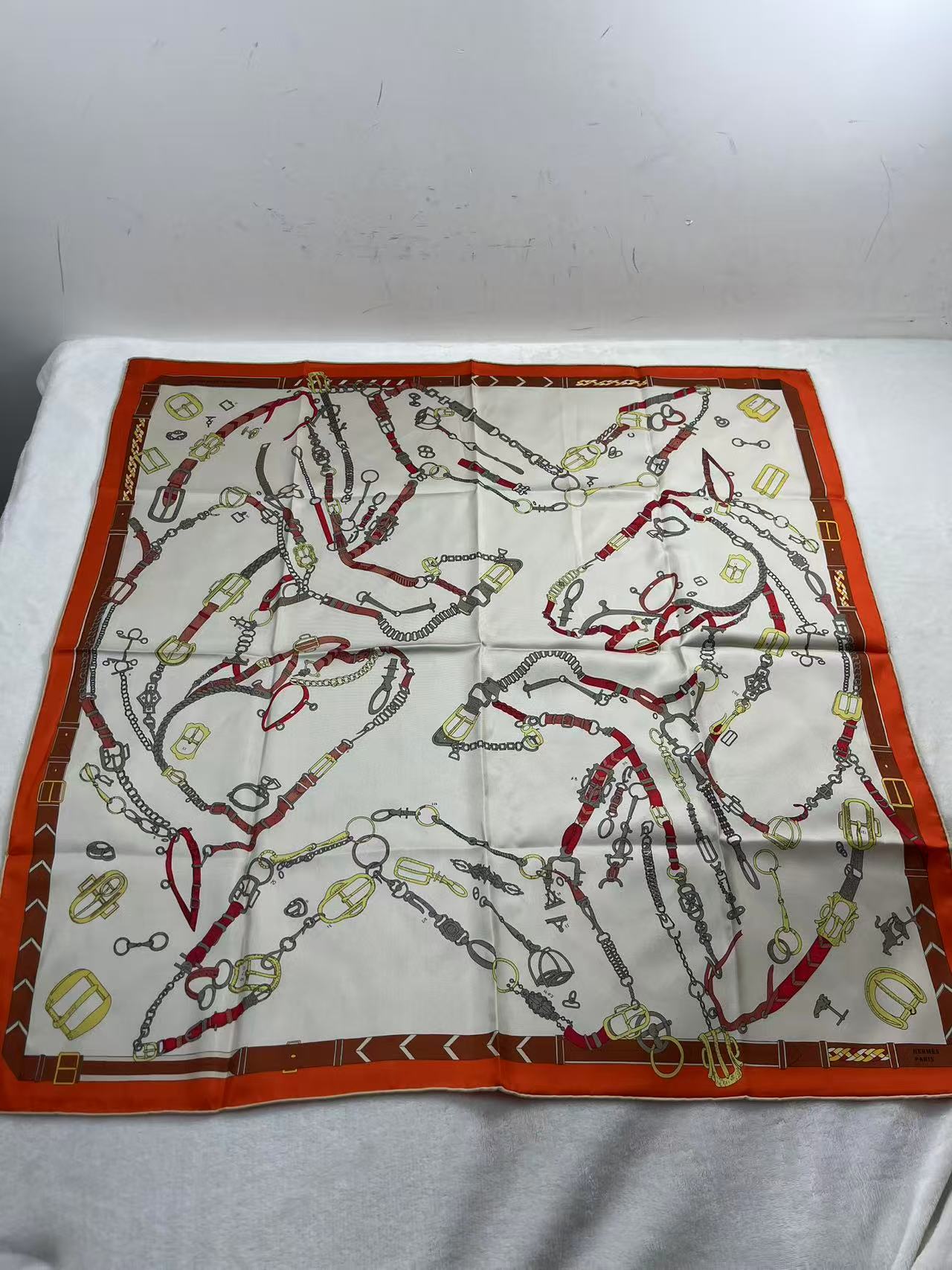 Hermes Chevaux Dechaînes shawl 140 in cashmere and silk with hand-rolled edges