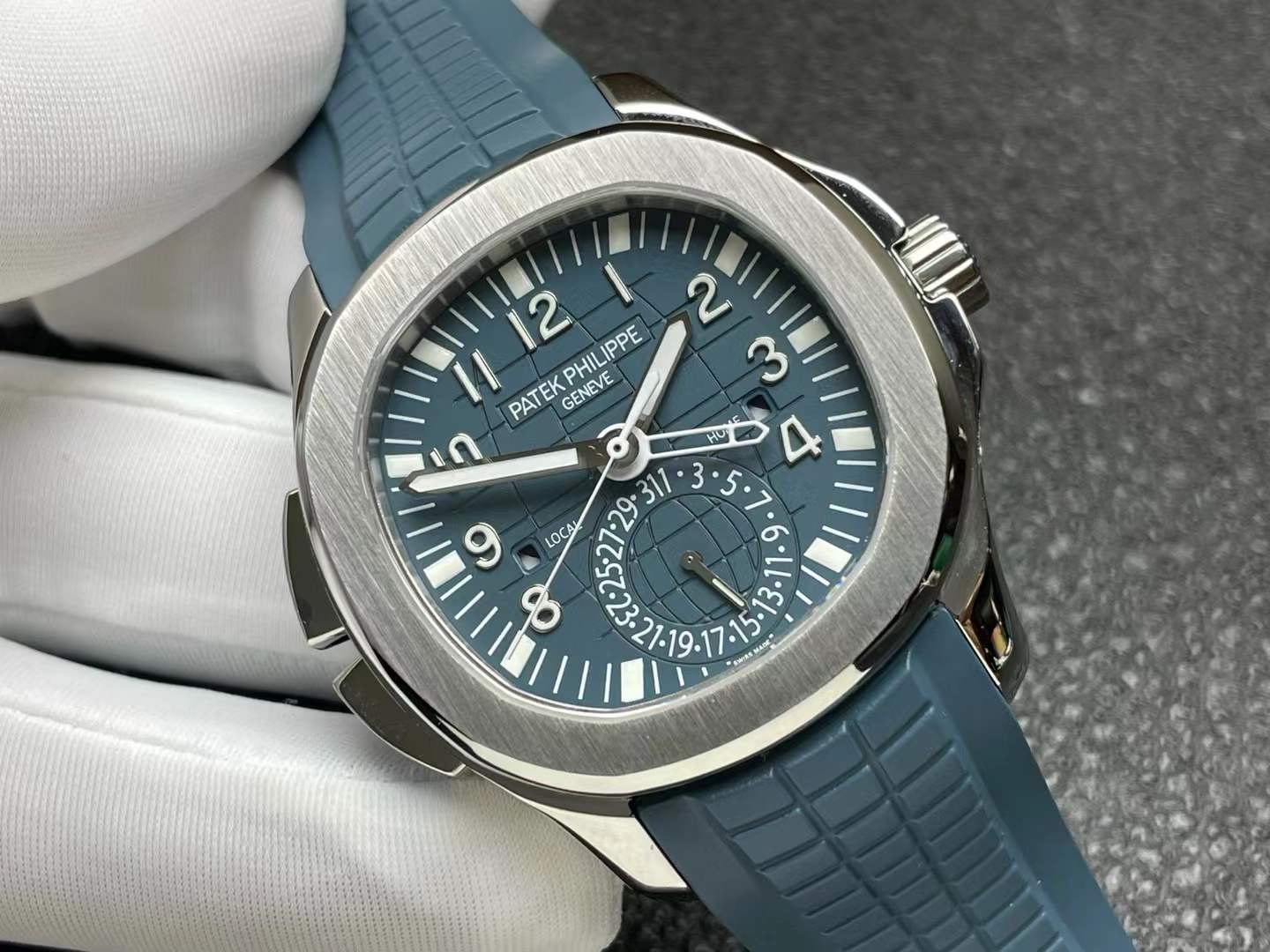 Patek Philippe Aquanaut Travel Time ref. 5164G-001 watch in white gold