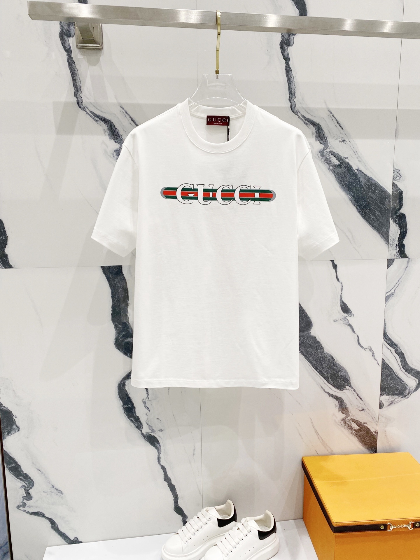 Gucci Logo-Print Cotton T-Shirt in white cotton jersey