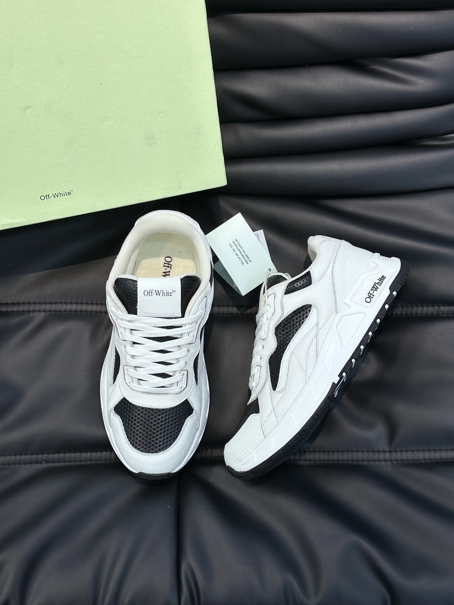 Off-White Runner B sneakers in white and black leather and mesh